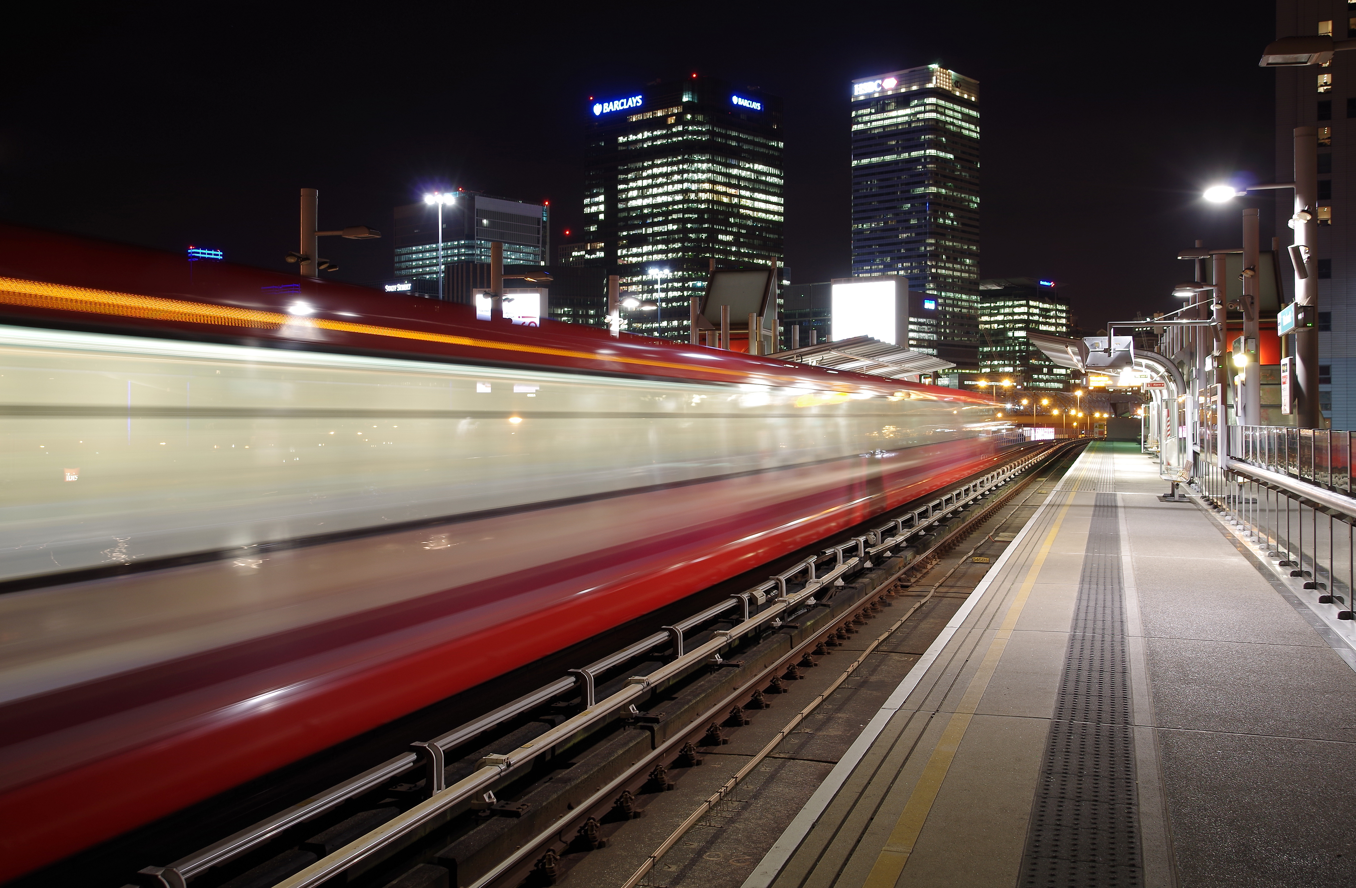 Blackwall DLR station MMB 15