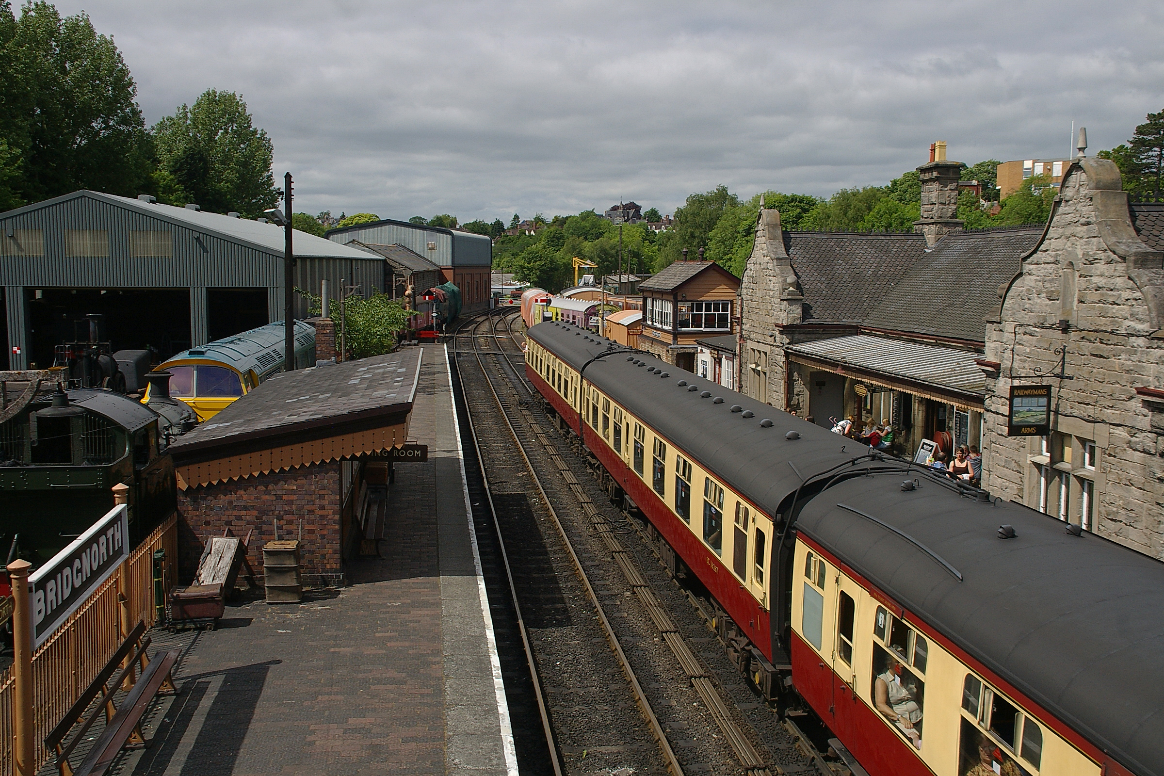 Bridgnorth railway station MMB 09