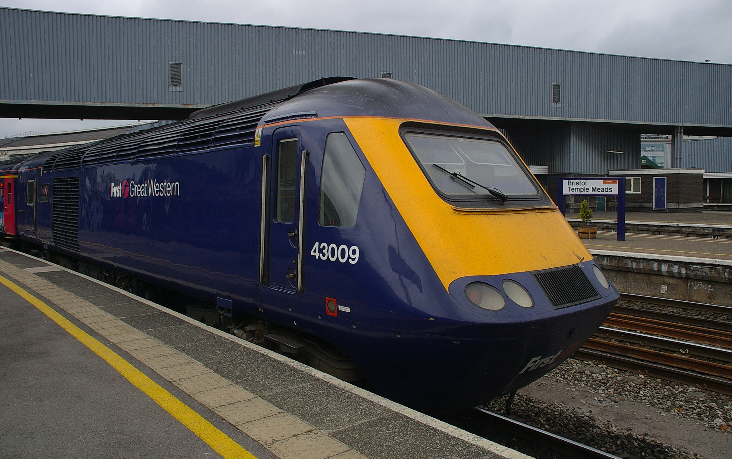Bristol Temple Meads railway station MMB 21 43009