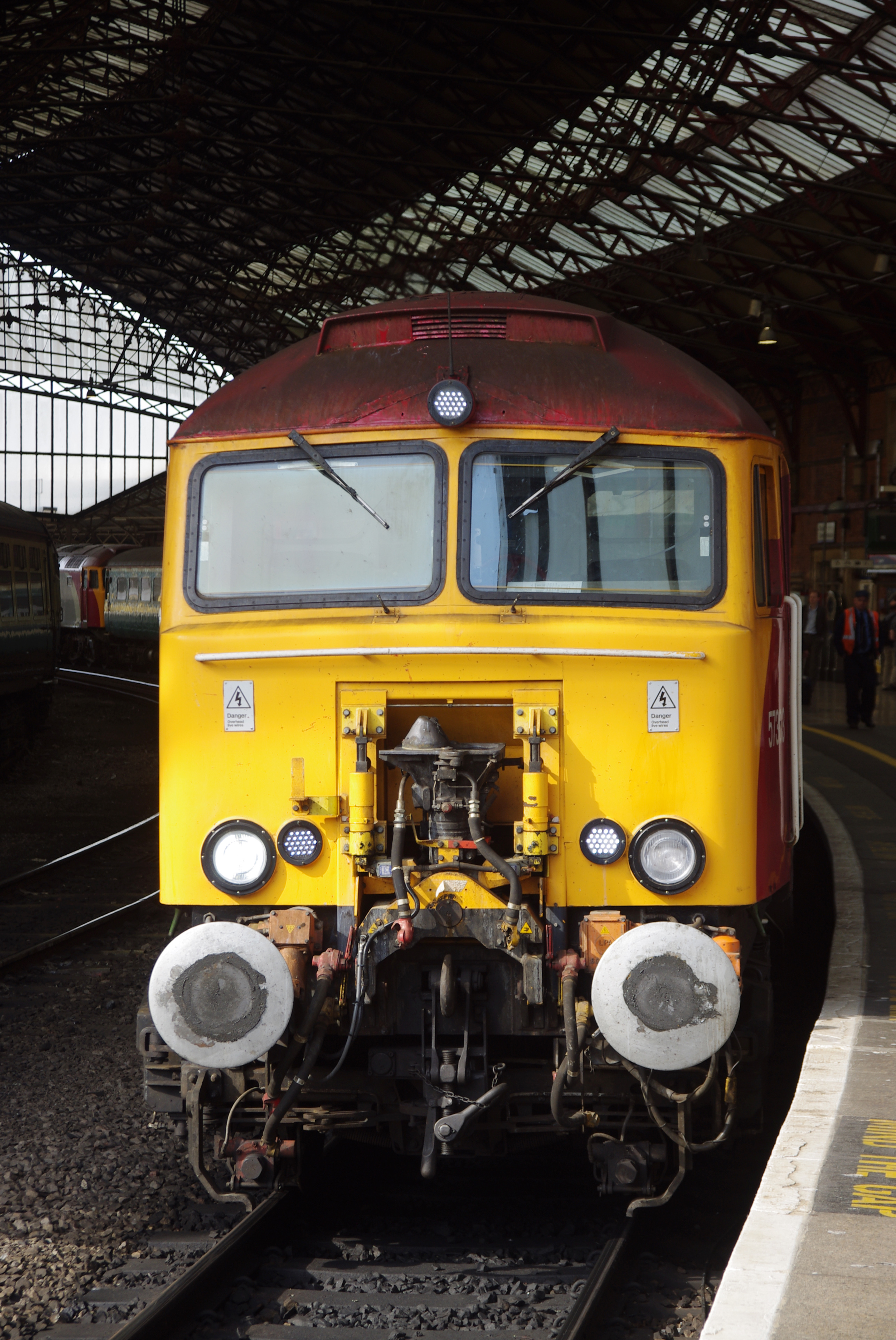 Bristol Temple Meads railway station MMB 37 57303