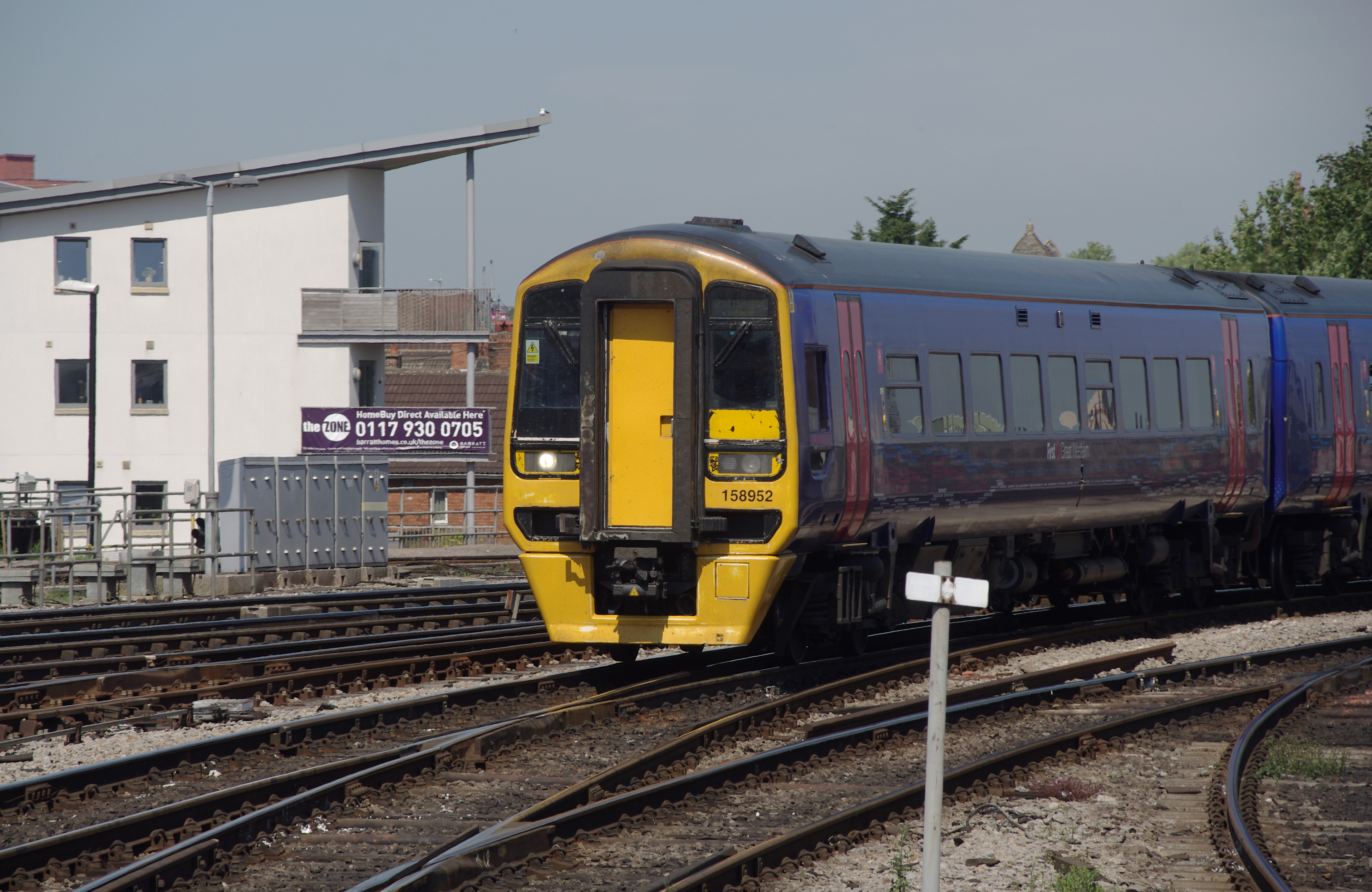 Bristol Temple Meads railway station MMB 62 158952