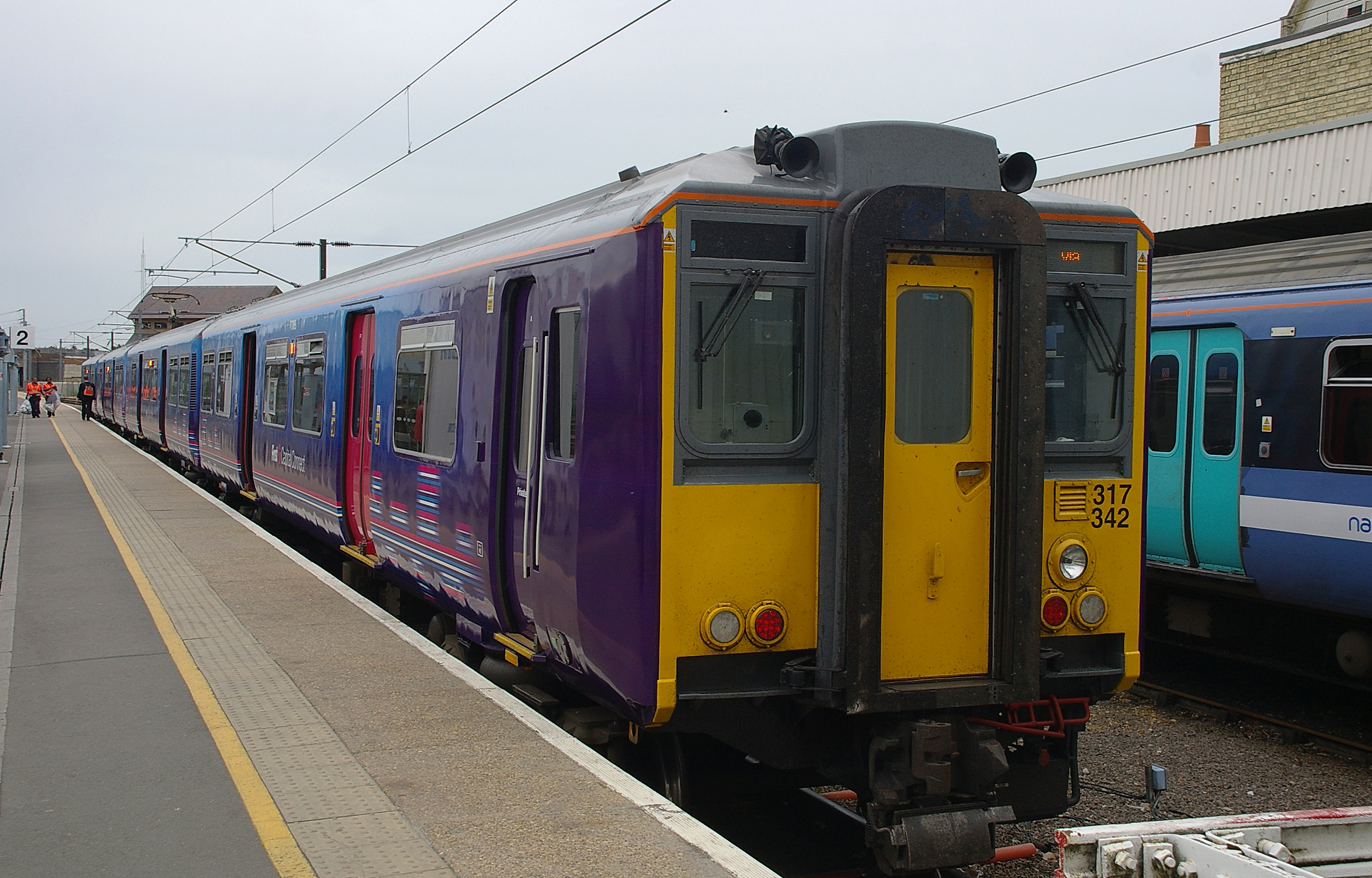 Cambridge railway station MMB 08 317342