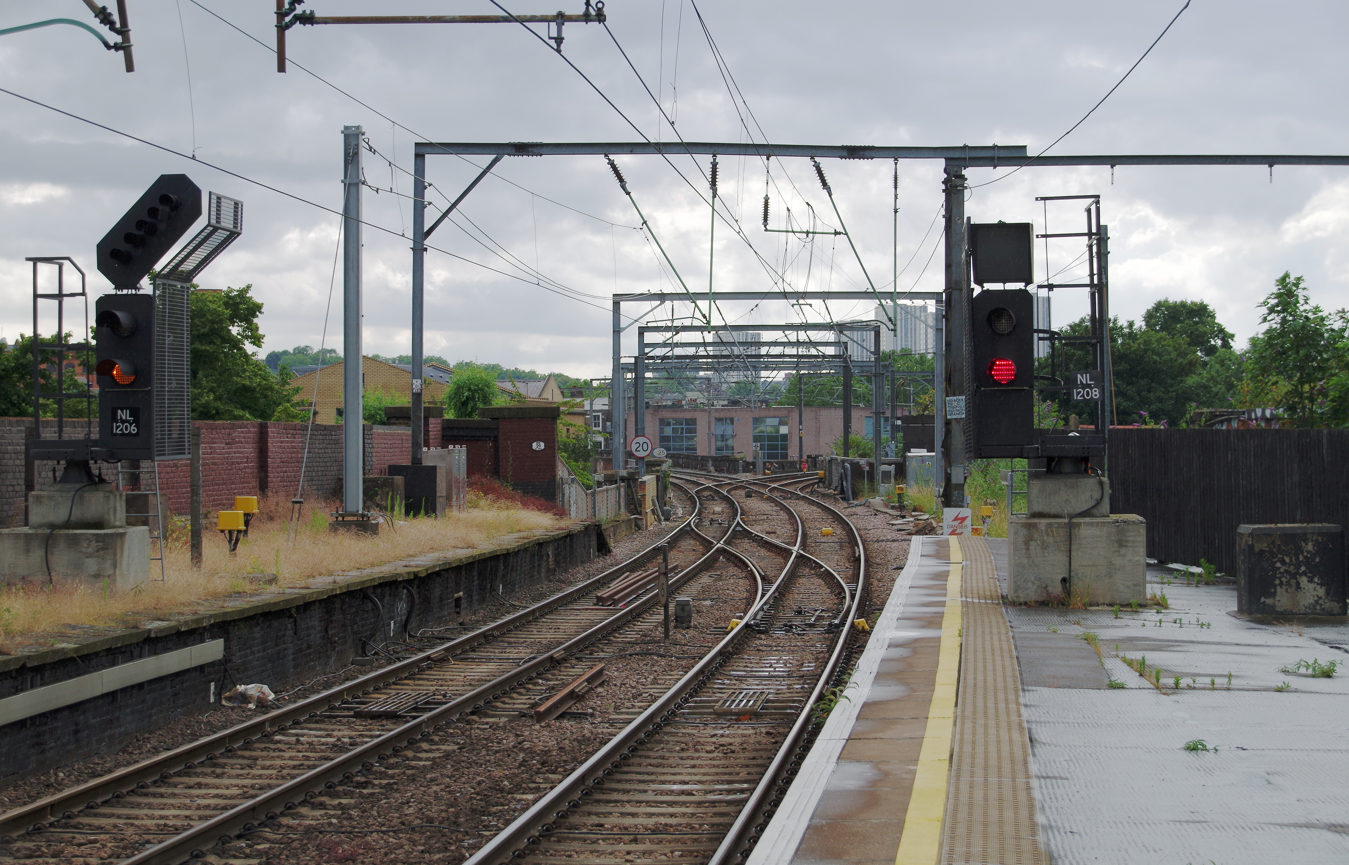 Camden Road railway station MMB 28