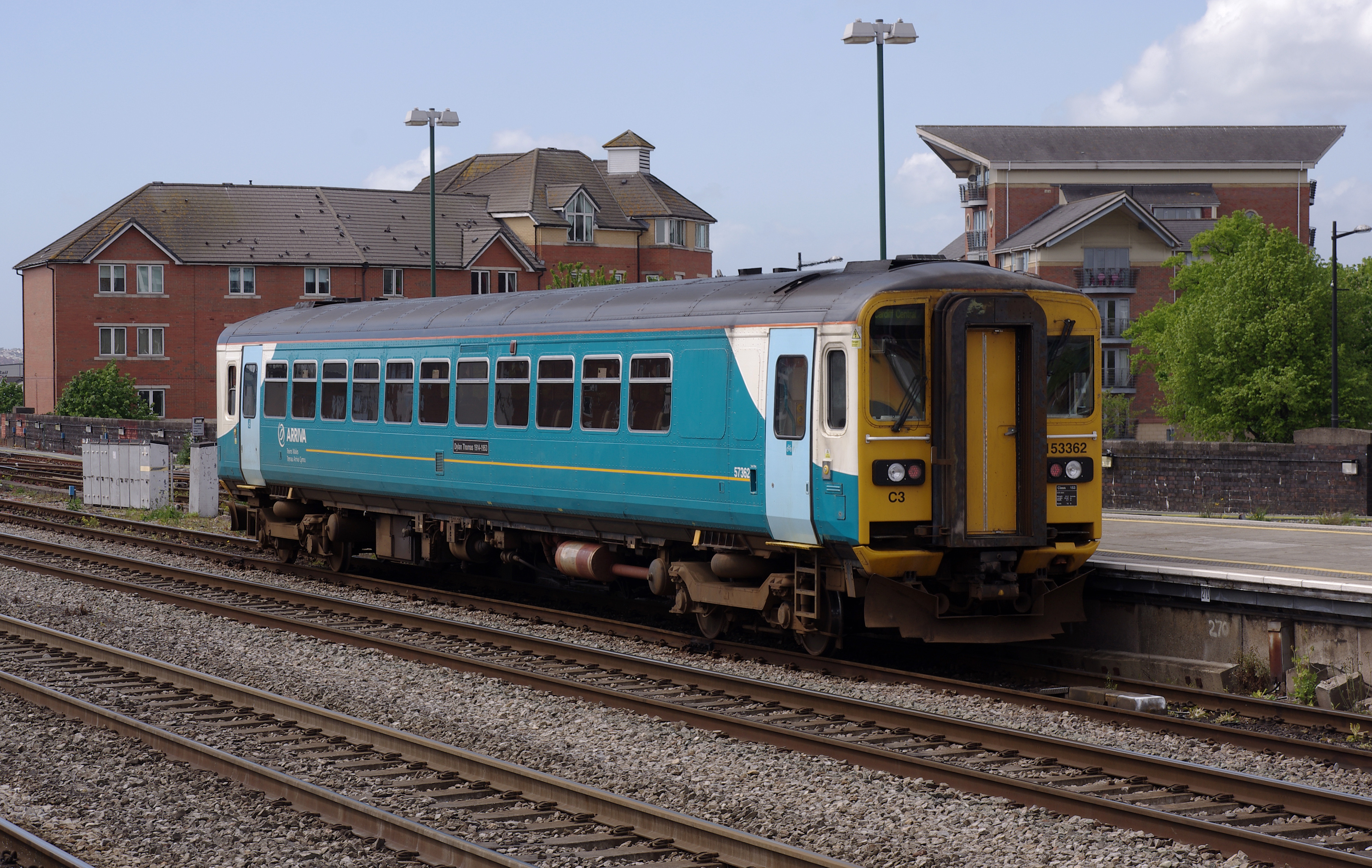 Cardiff Central railway station MMB 33 153362