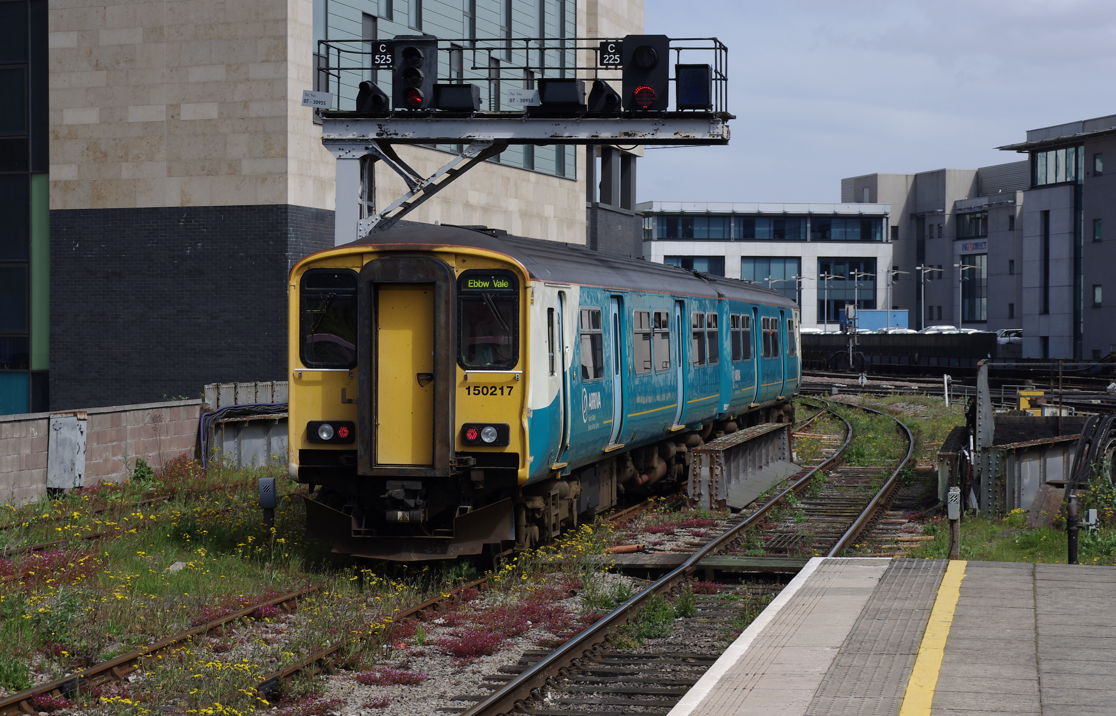 Cardiff Central railway station MMB 43 150217