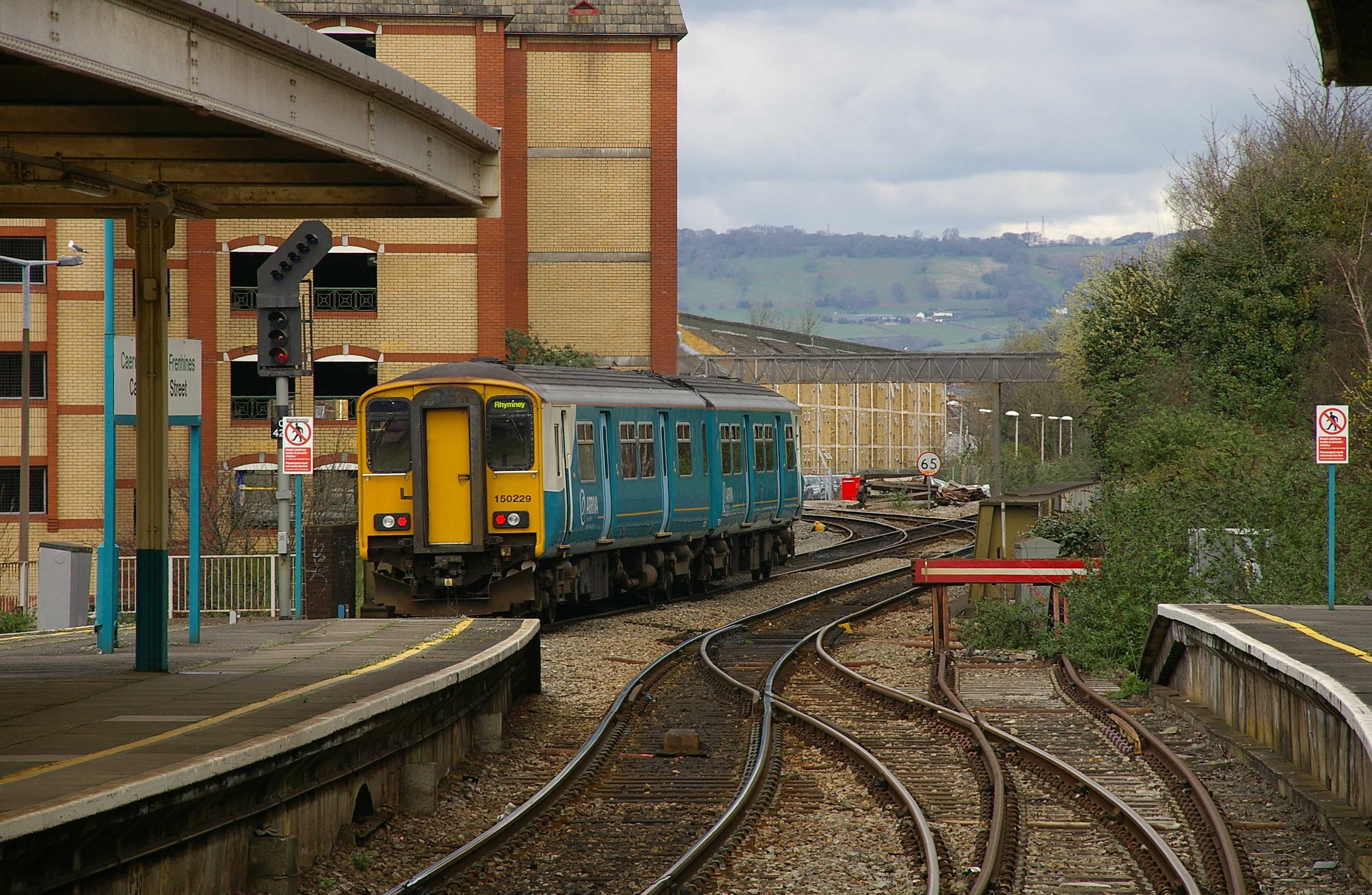 Cardiff Queen Street railway station MMB 01 150229