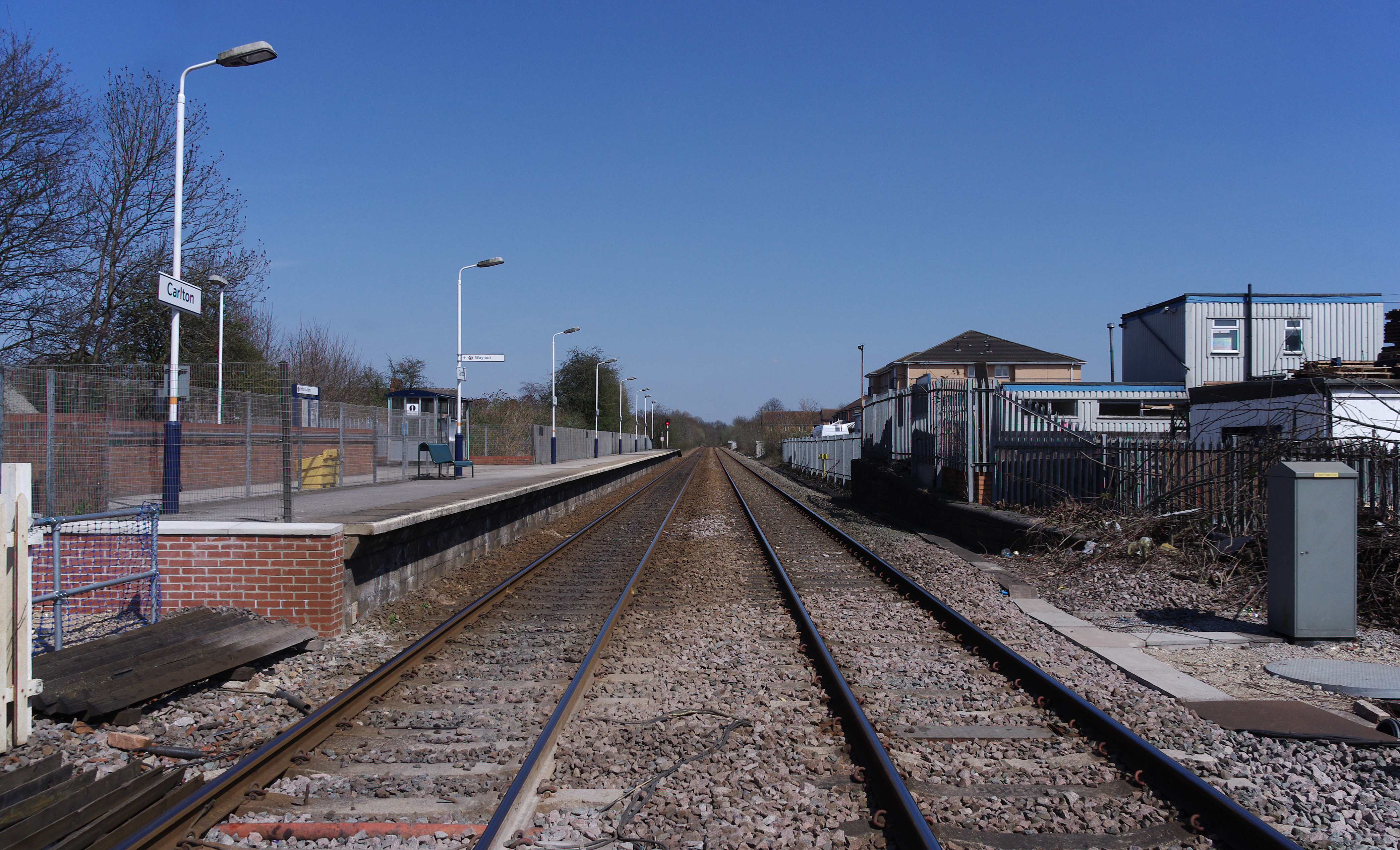 Carlton railway station MMB 04