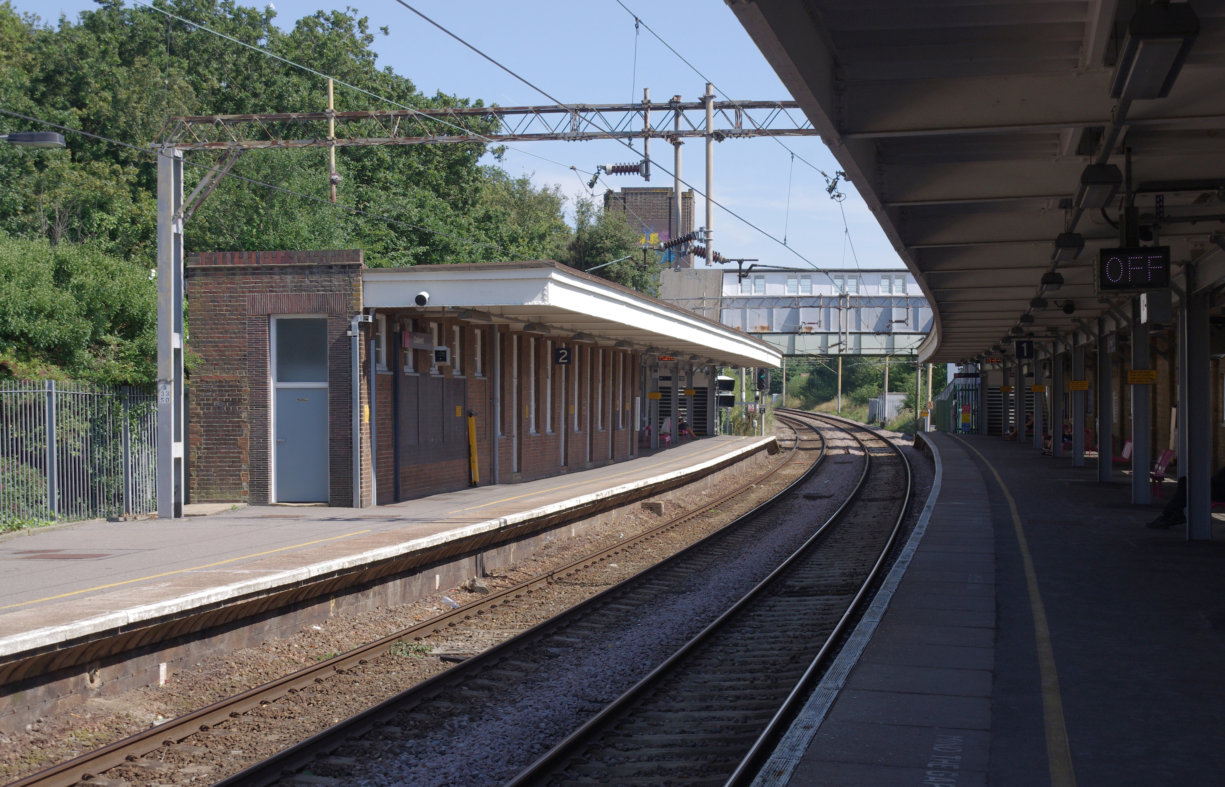 Chalkwell railway station MMB 02