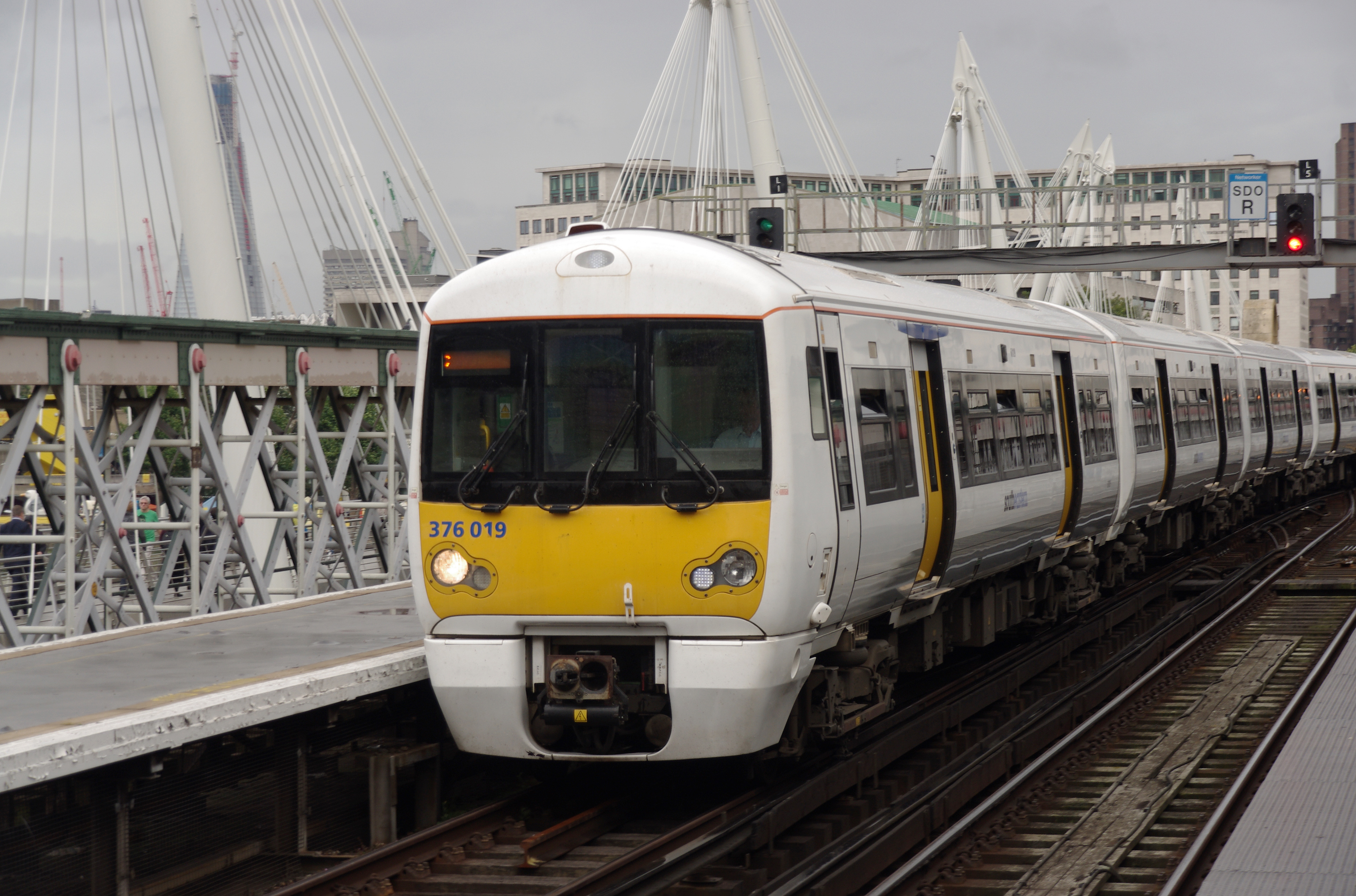 Charing Cross station MMB 25 376019