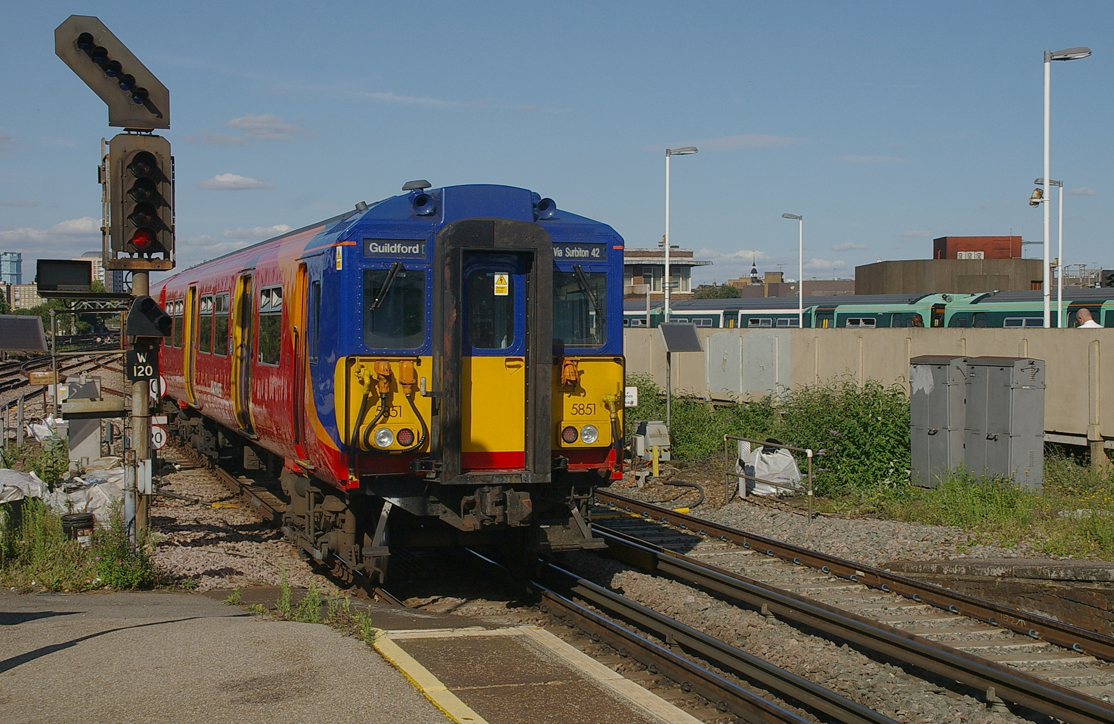 Clapham Junction railway station MMB 11 455851 455835