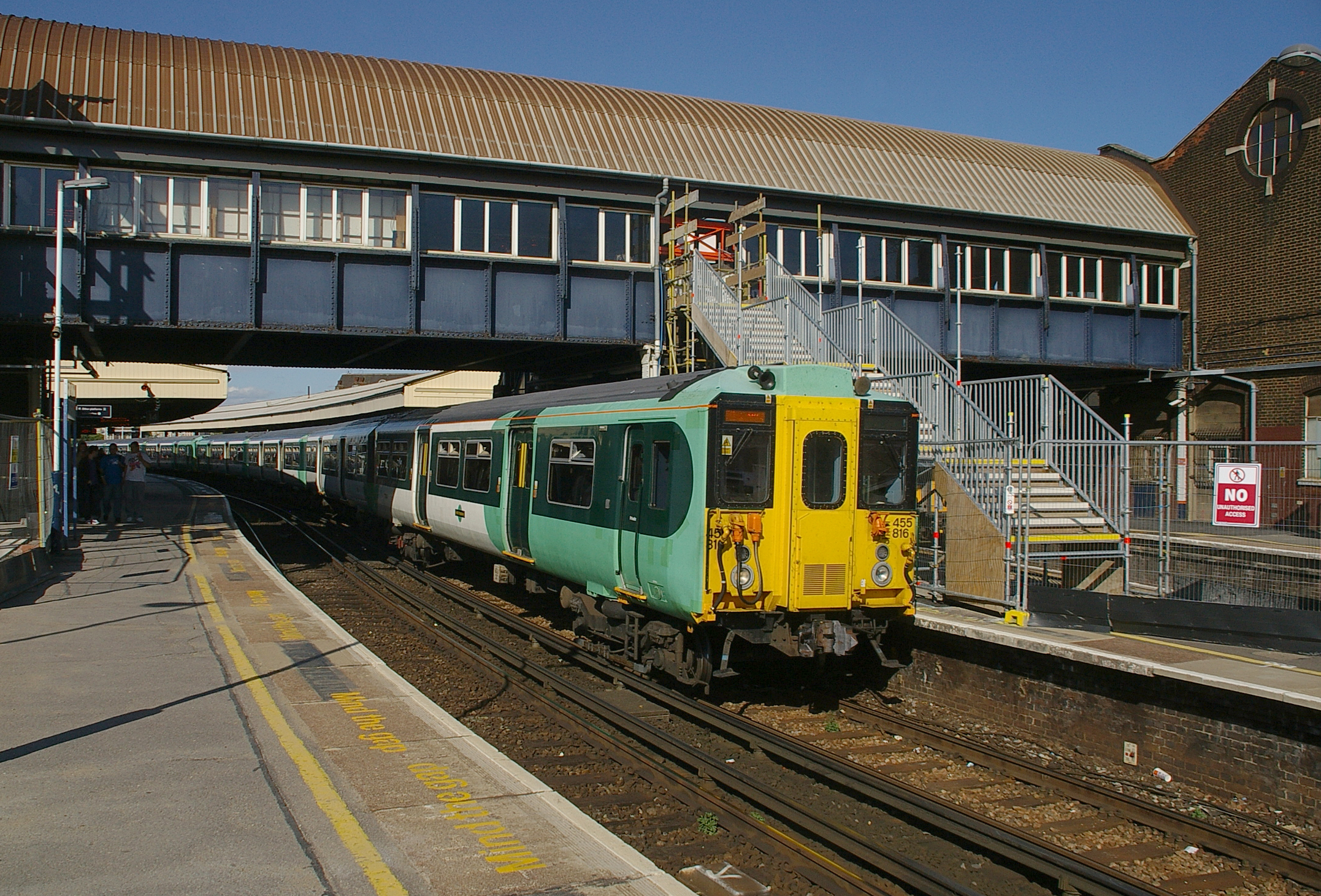 Clapham Junction railway station MMB 17 455816