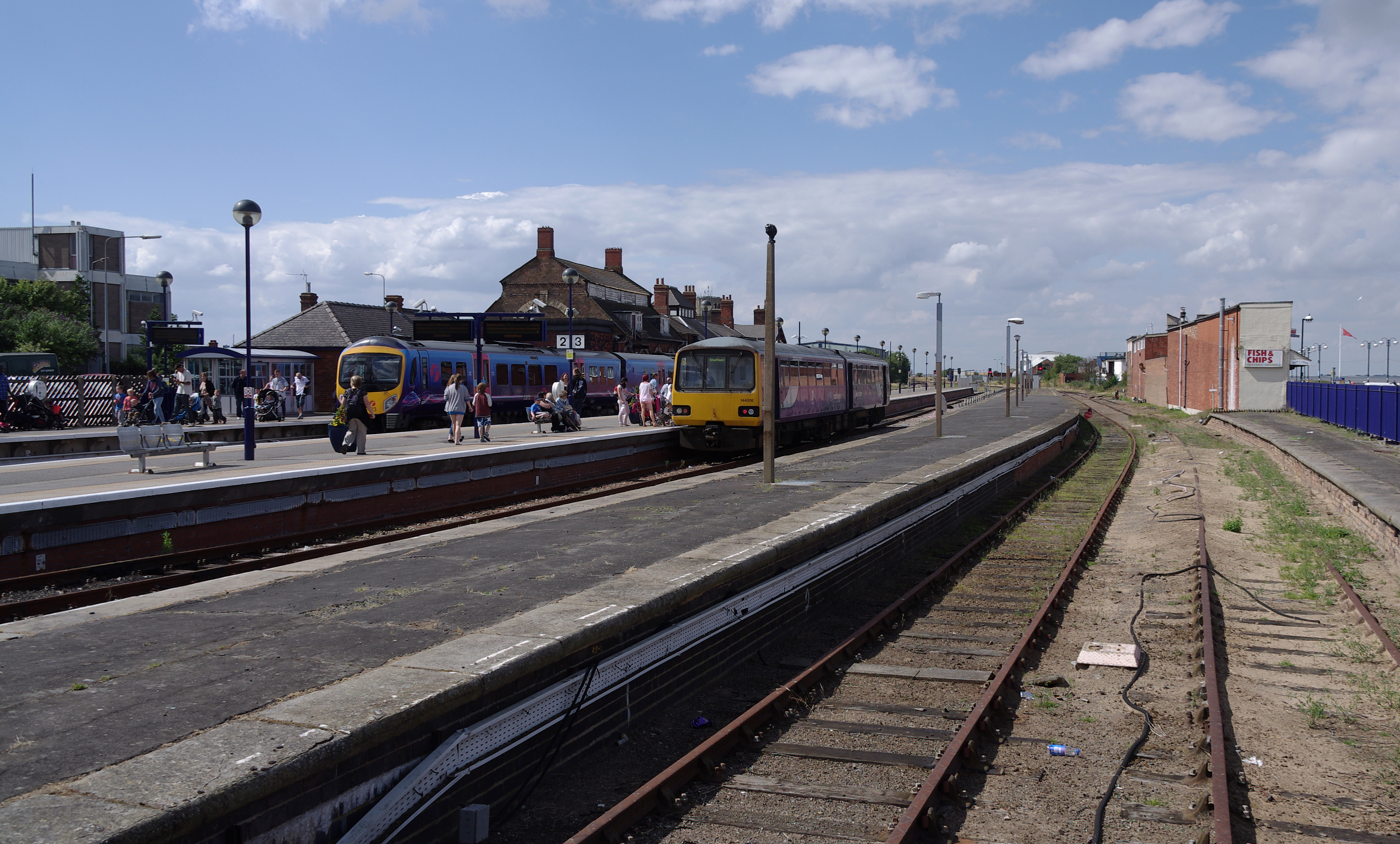 Cleethorpes railway station MMB 11 185123 144006