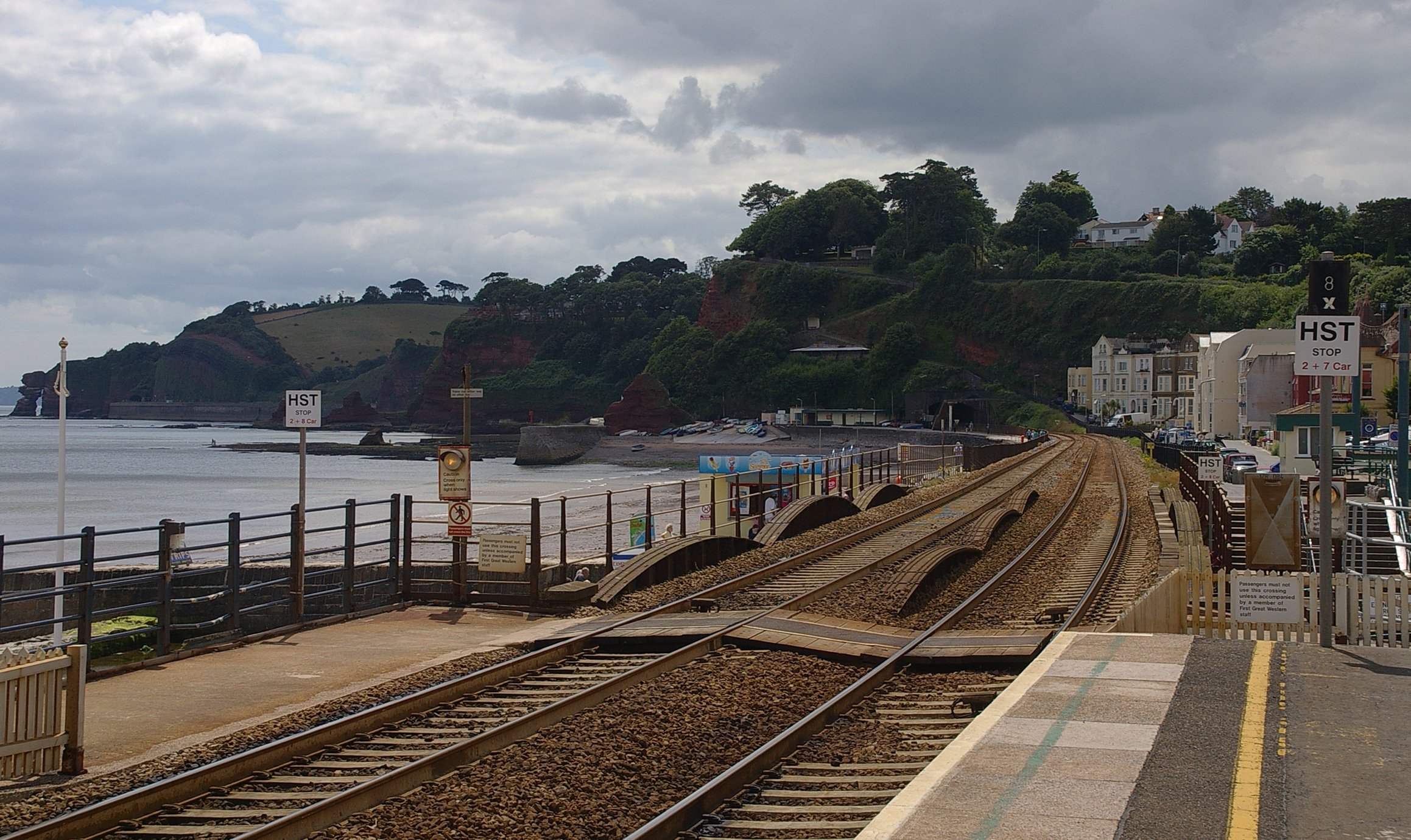 Dawlish railway station MMB 04
