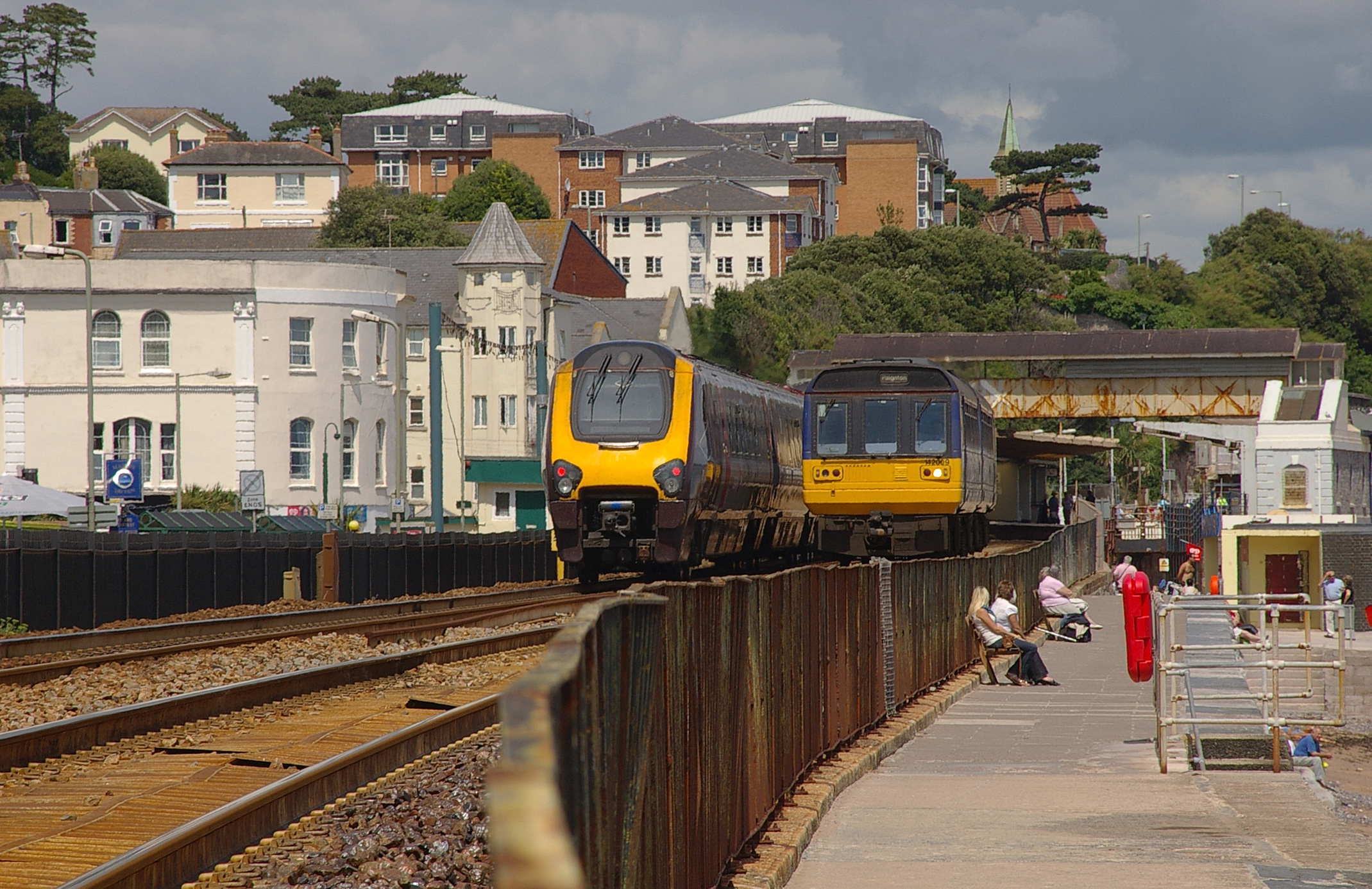 Dawlish railway station MMB 08 220019 142009