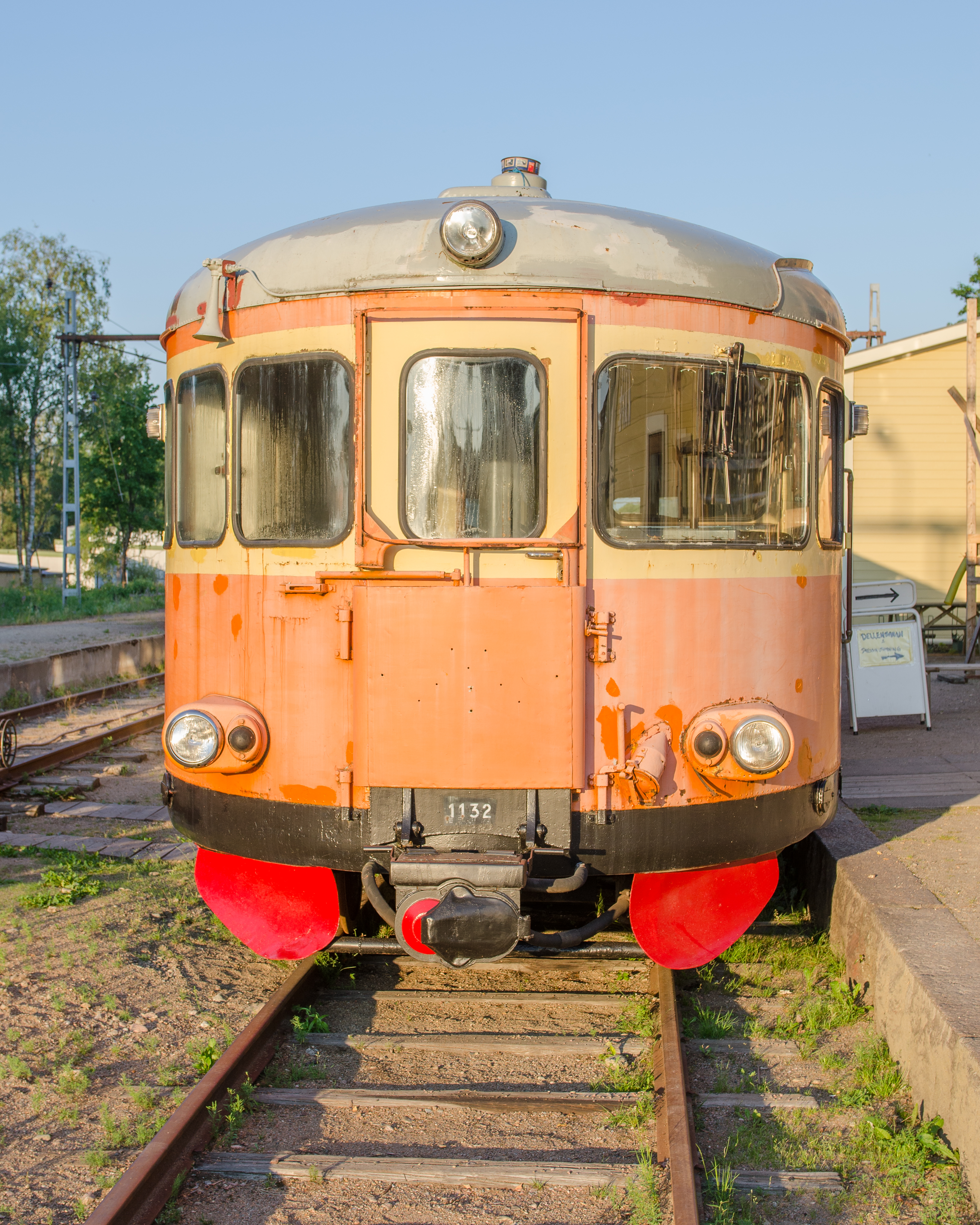 Delsbo station July 2014 02