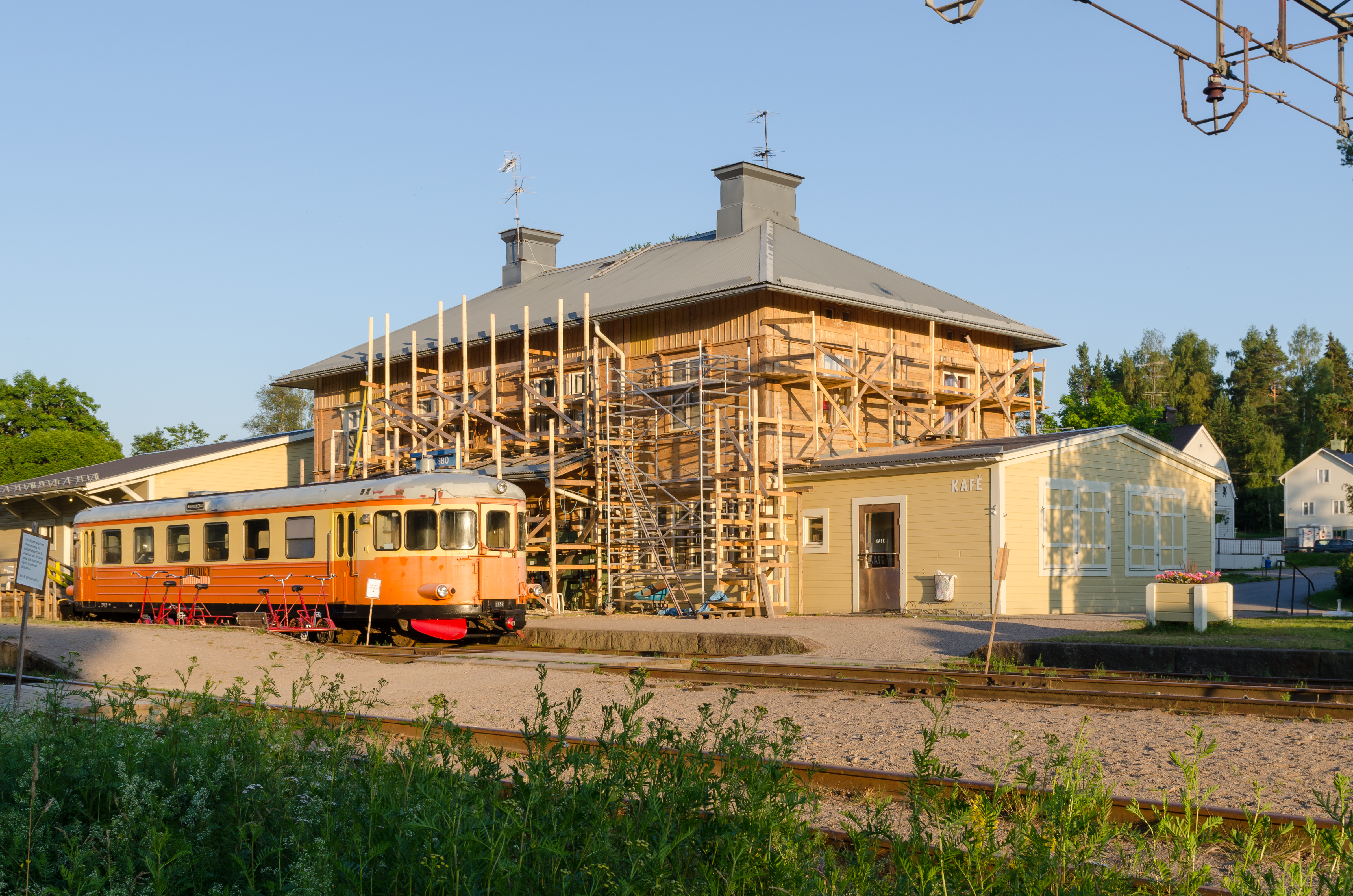 Delsbo station July 2014 05
