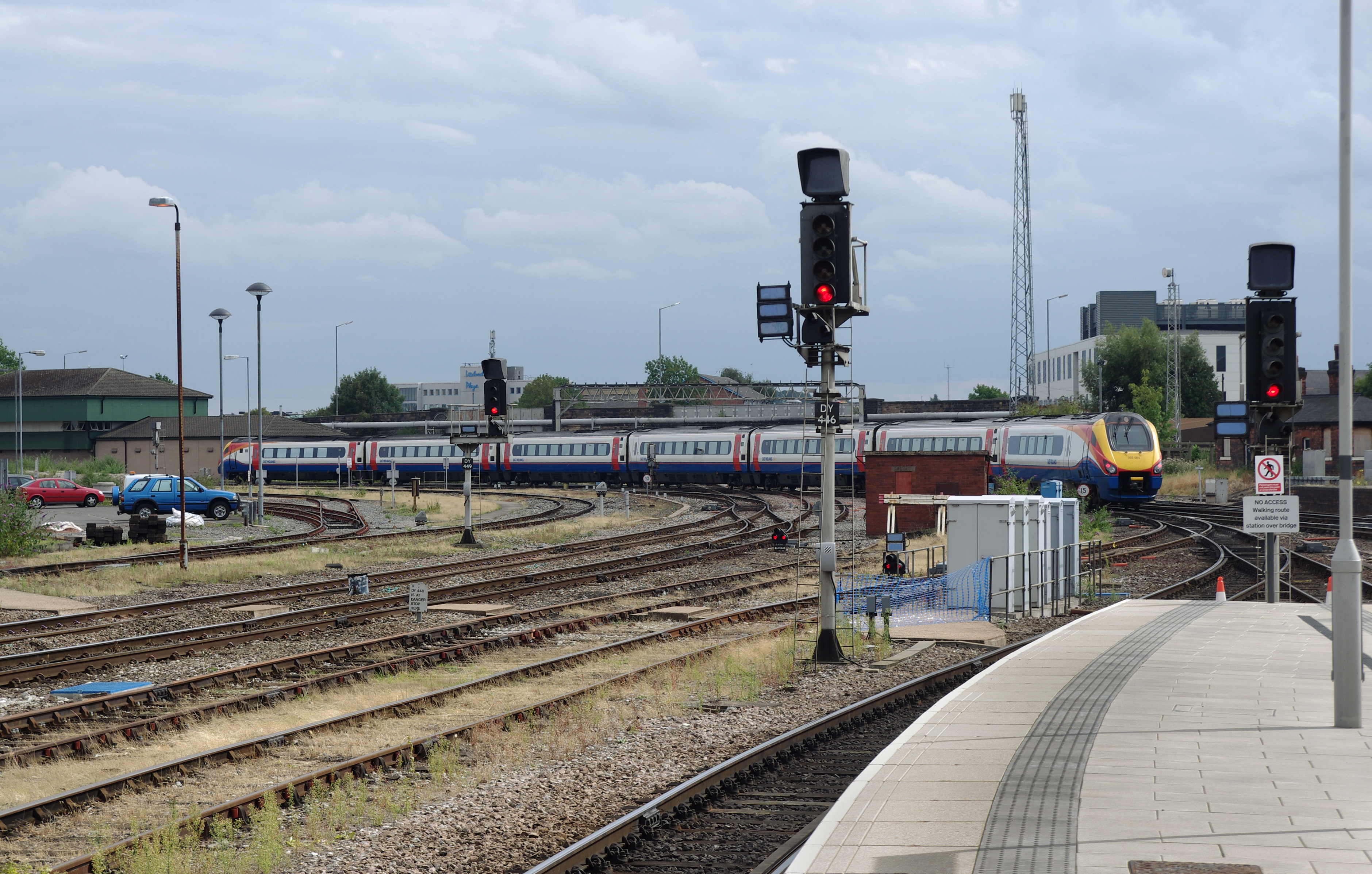 Derby railway station MMB 45 222005