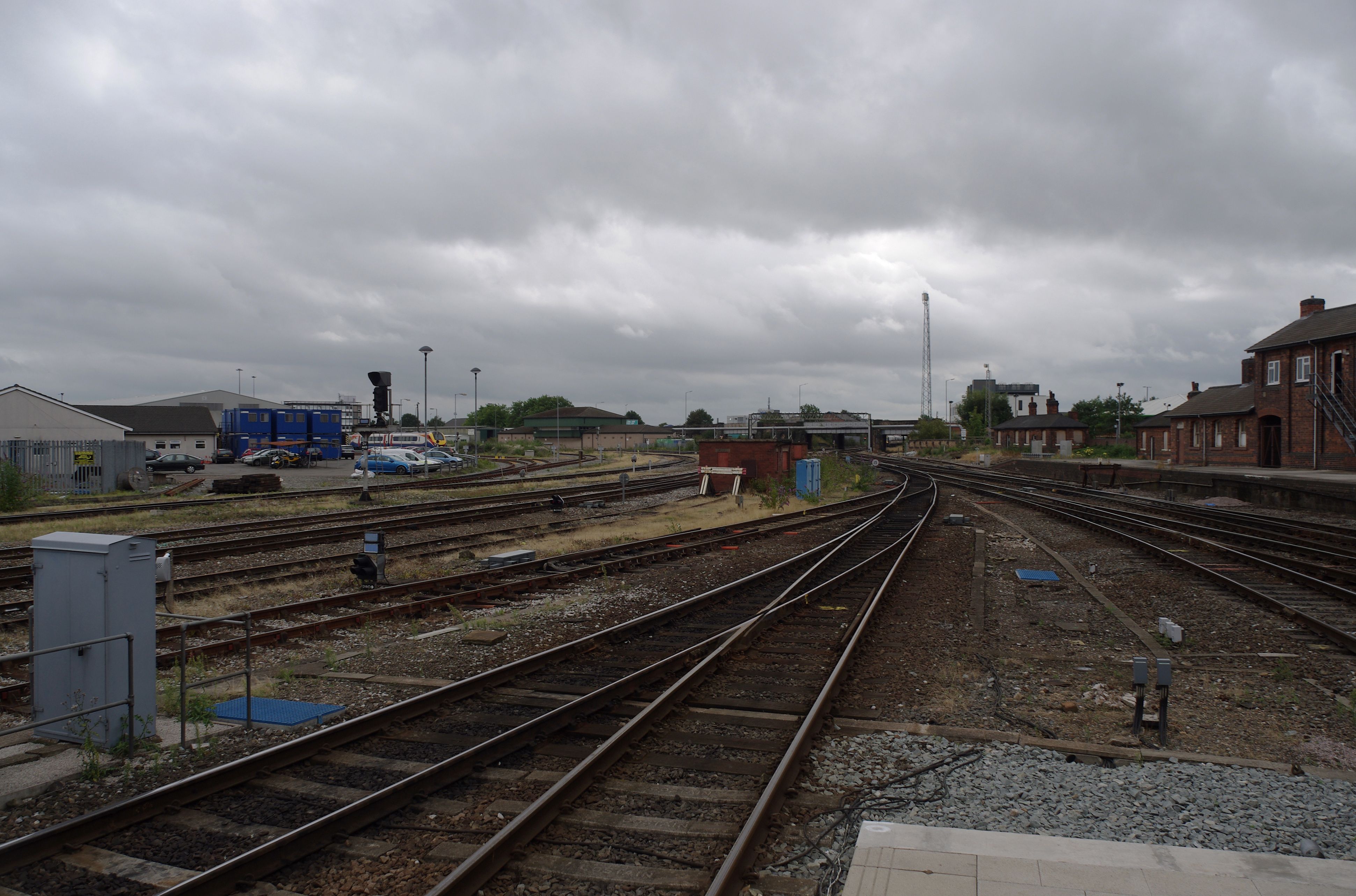 Derby railway station MMB 63