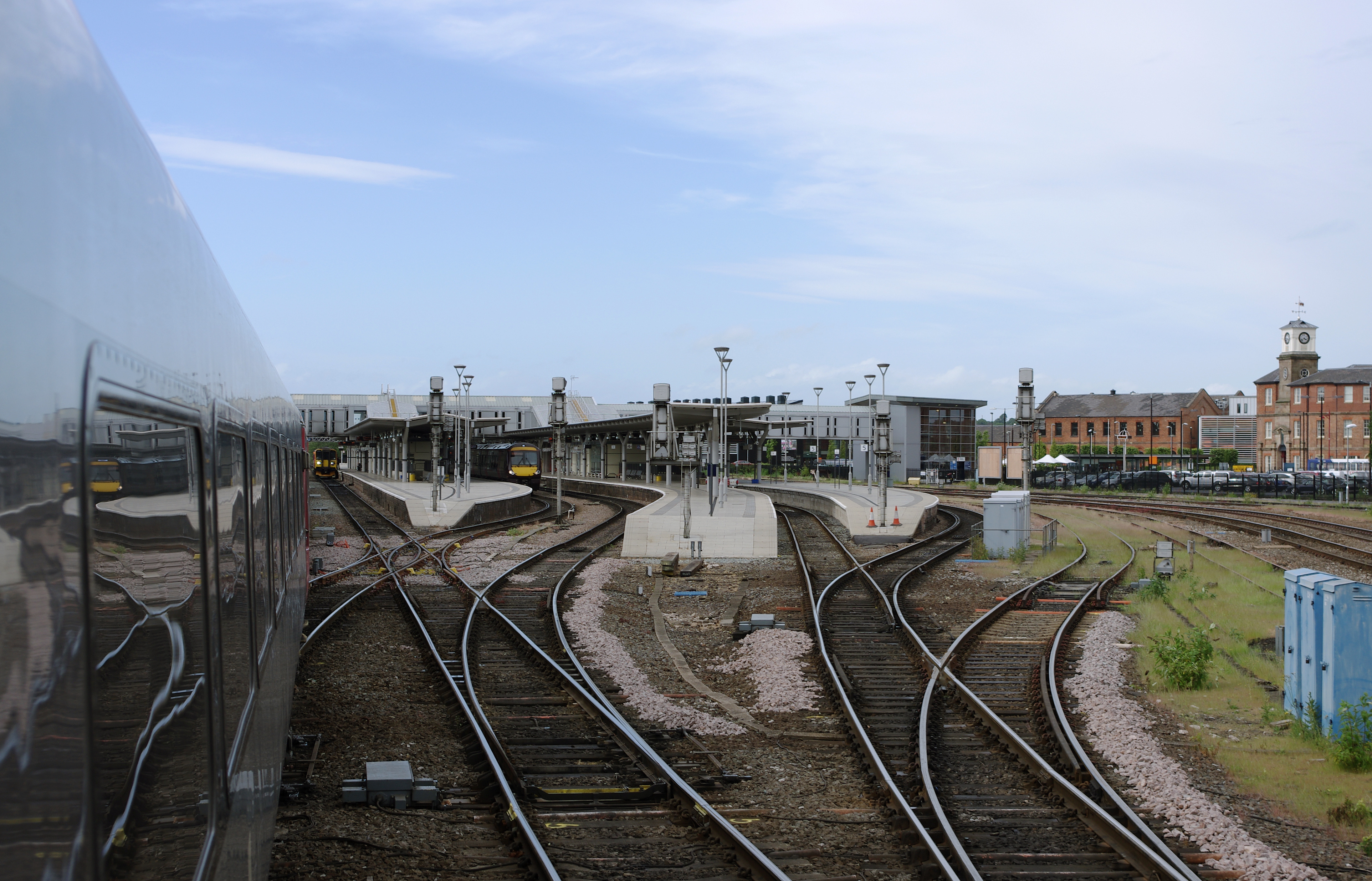 Derby railway station MMB 97 153319 170110