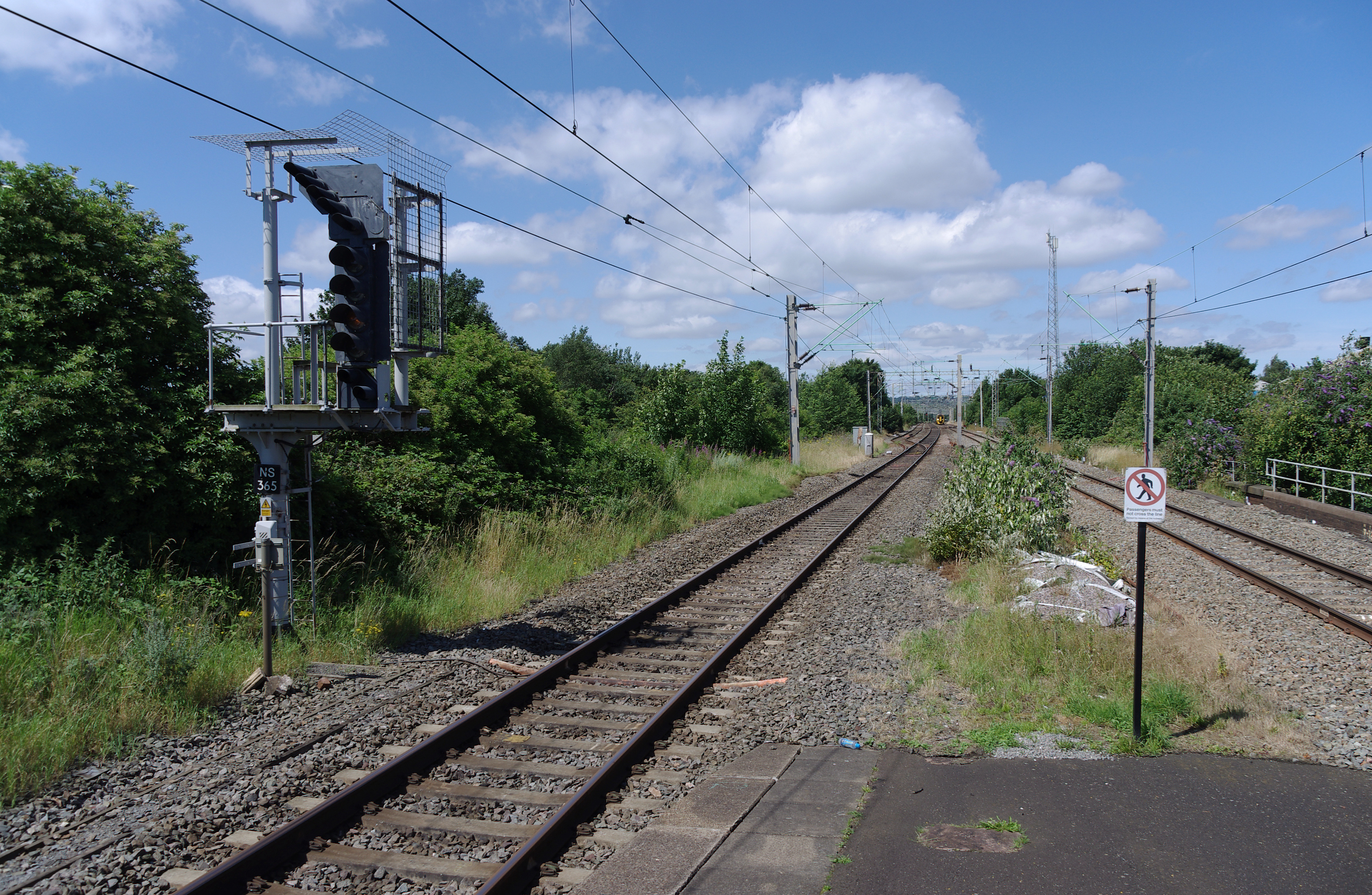 Dudley Port railway station MMB 09