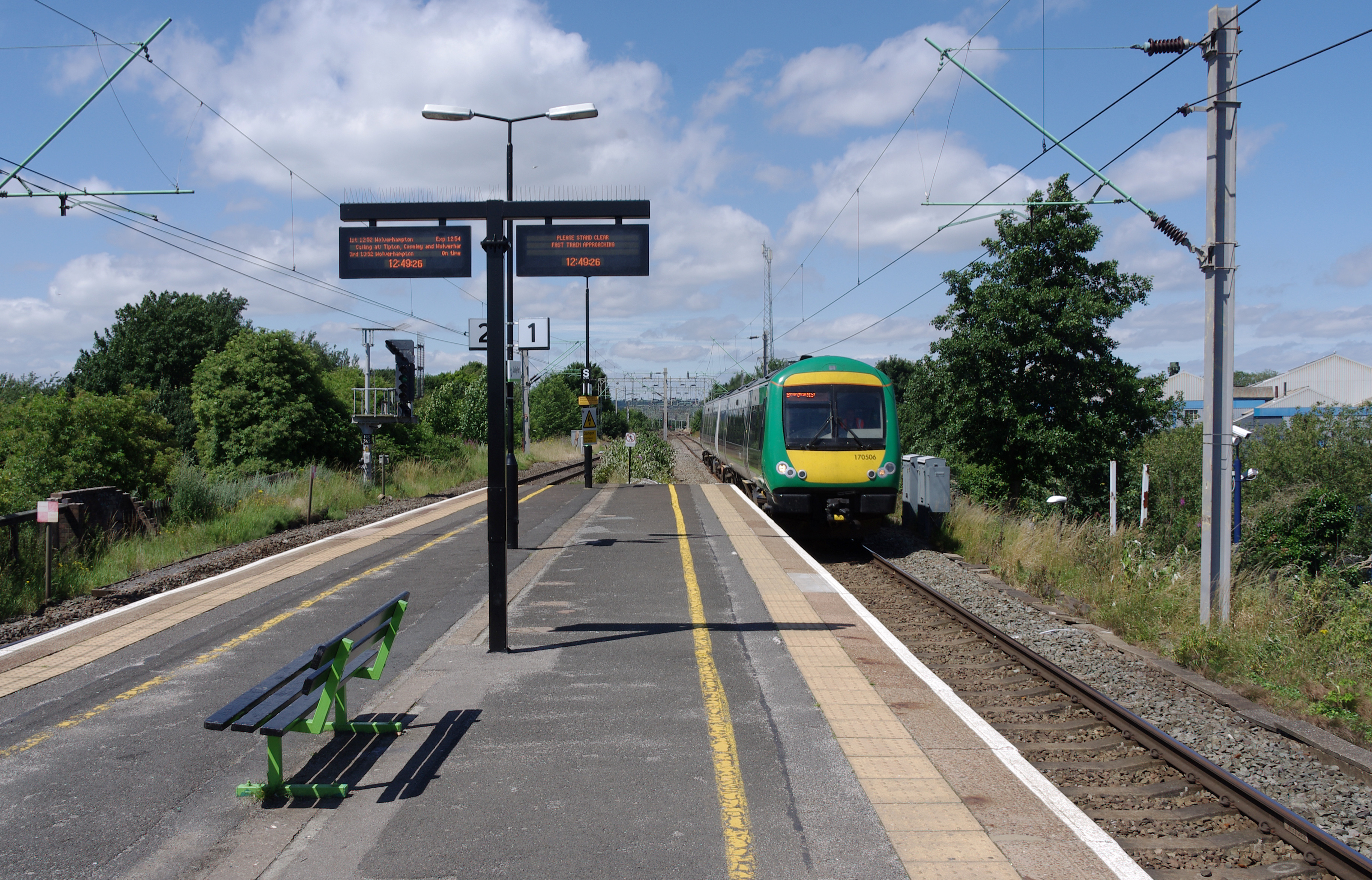 Dudley Port railway station MMB 21 170506