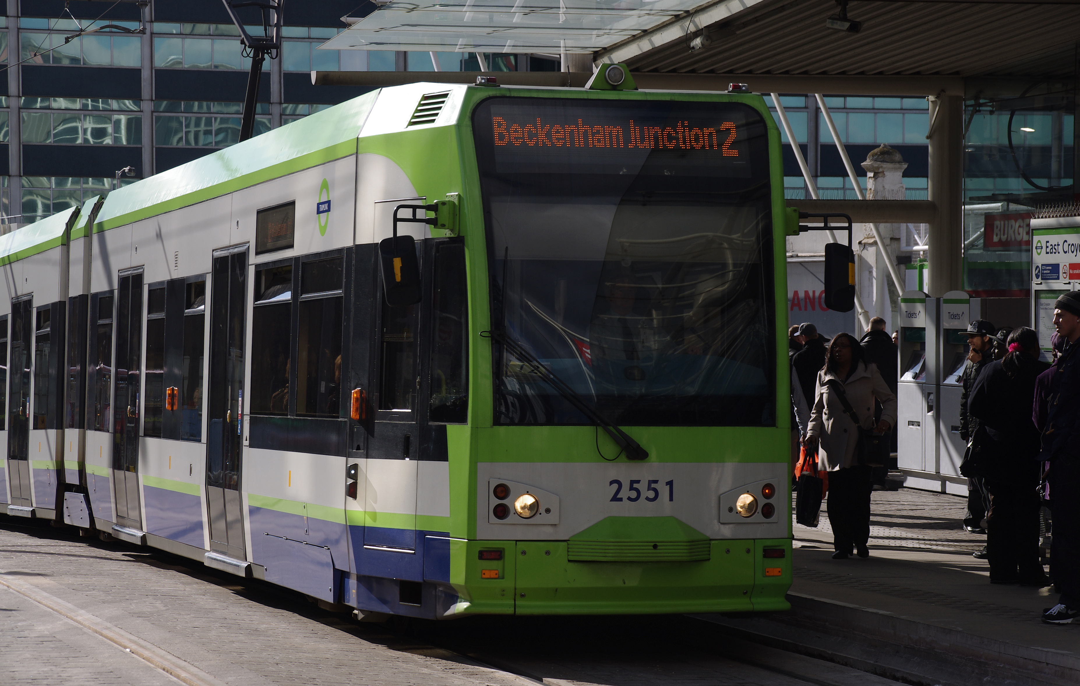 East Croydon station MMB 22 2551