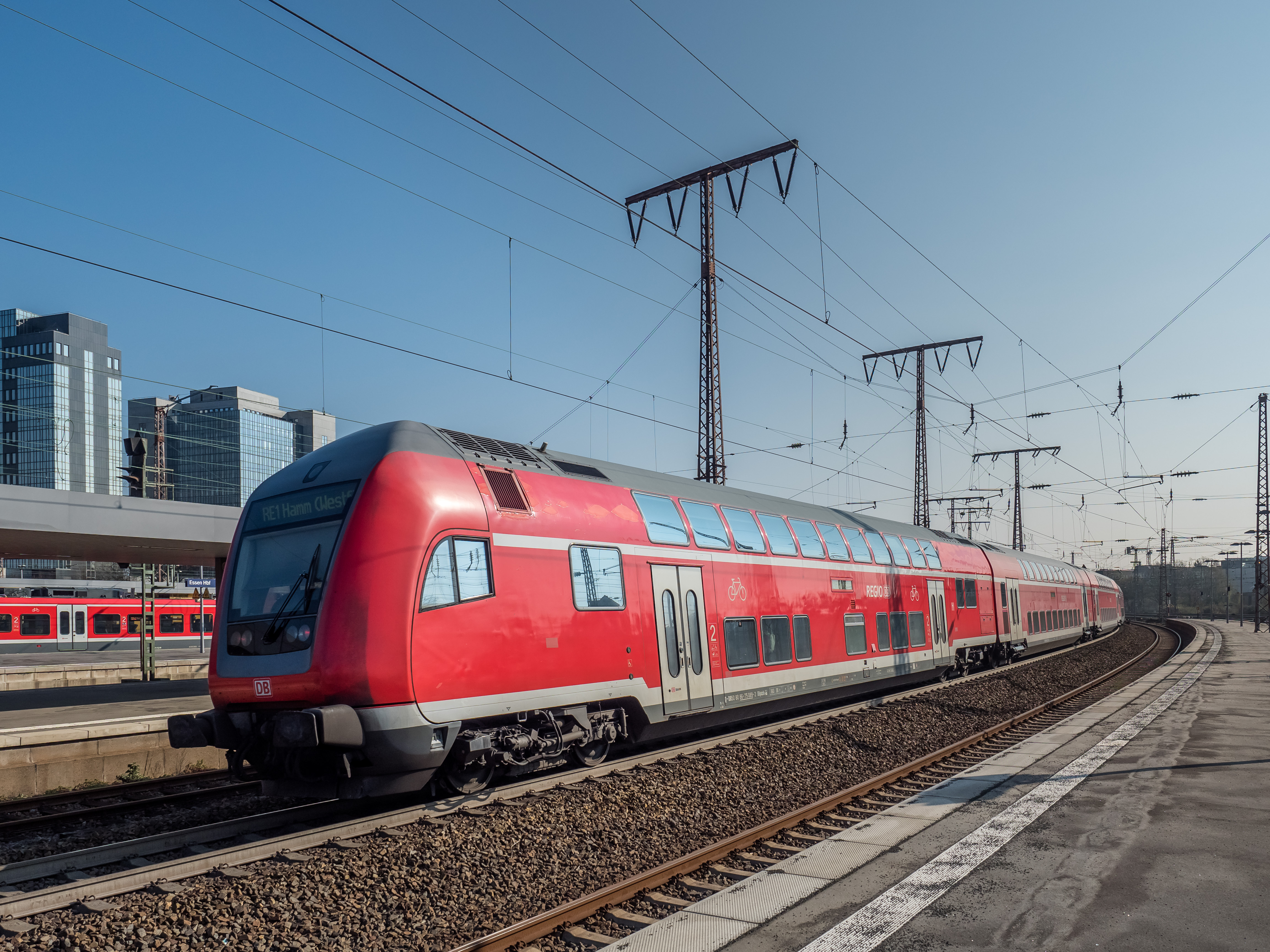 Essen-Regio-train-4091358