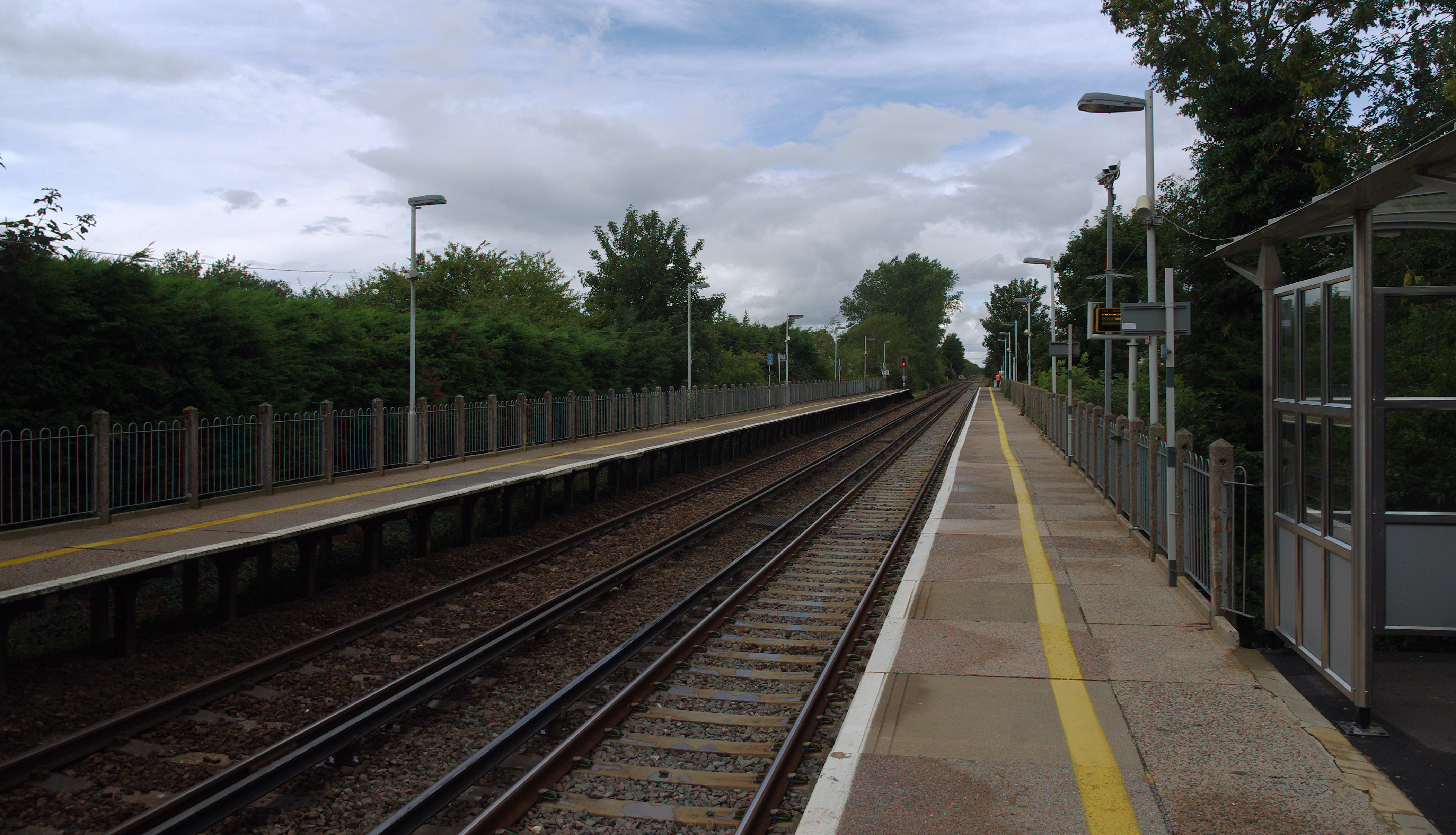 Fishbourne railway station MMB 02