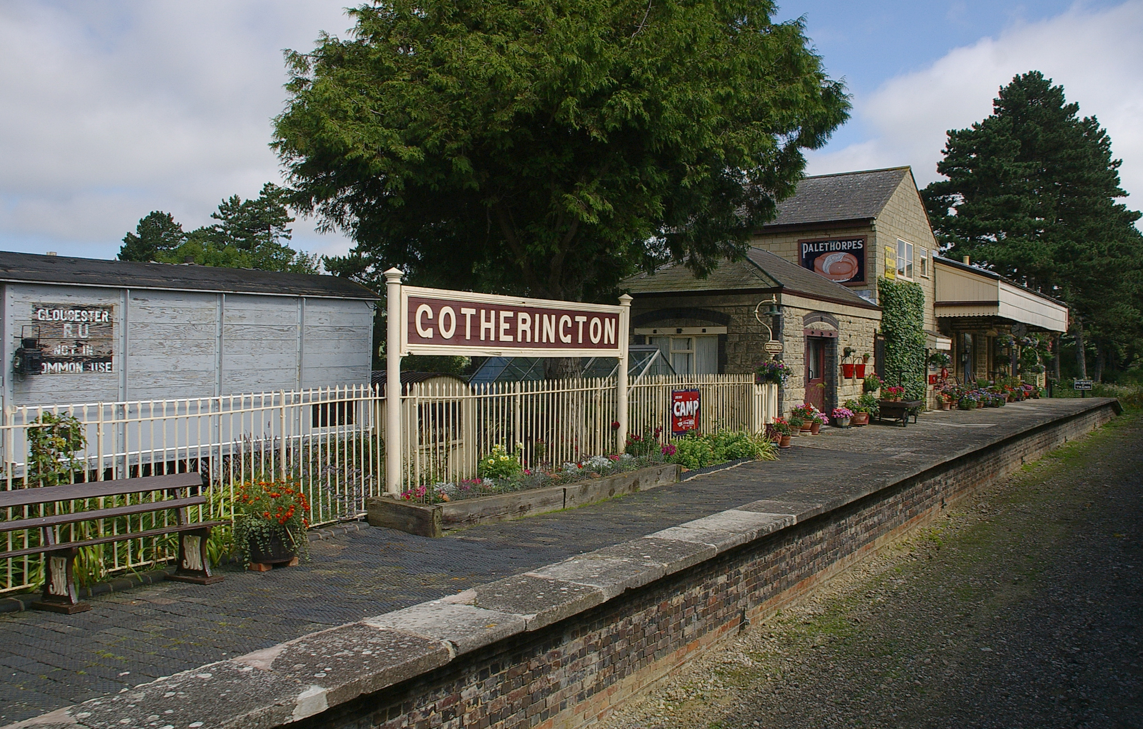 Gotherington railway station MMB 01