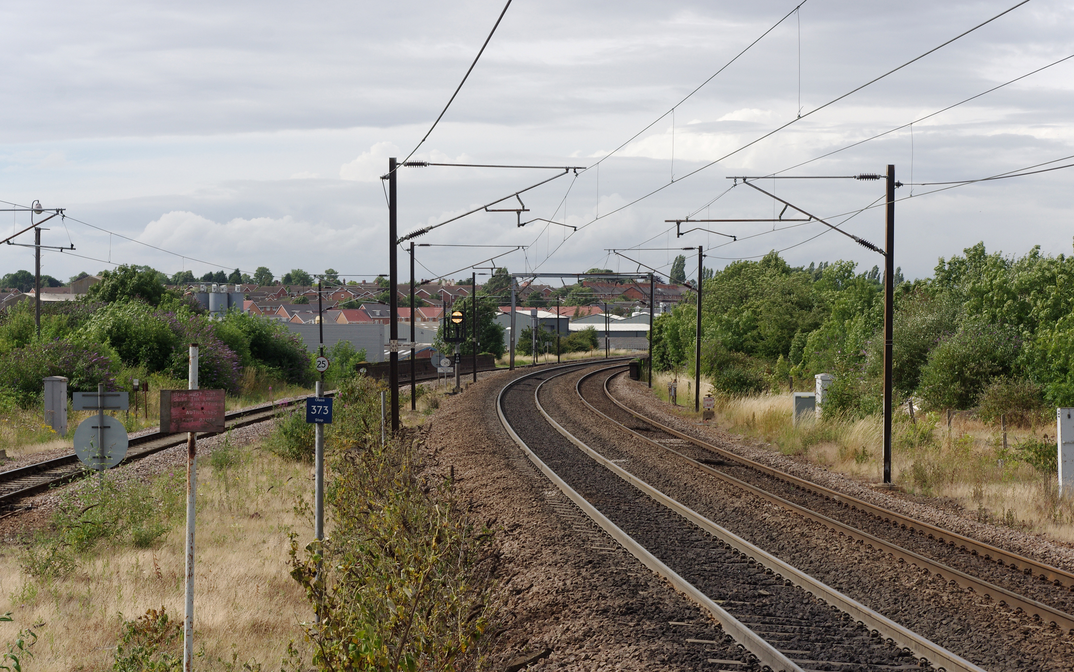 Grantham railway station MMB 07