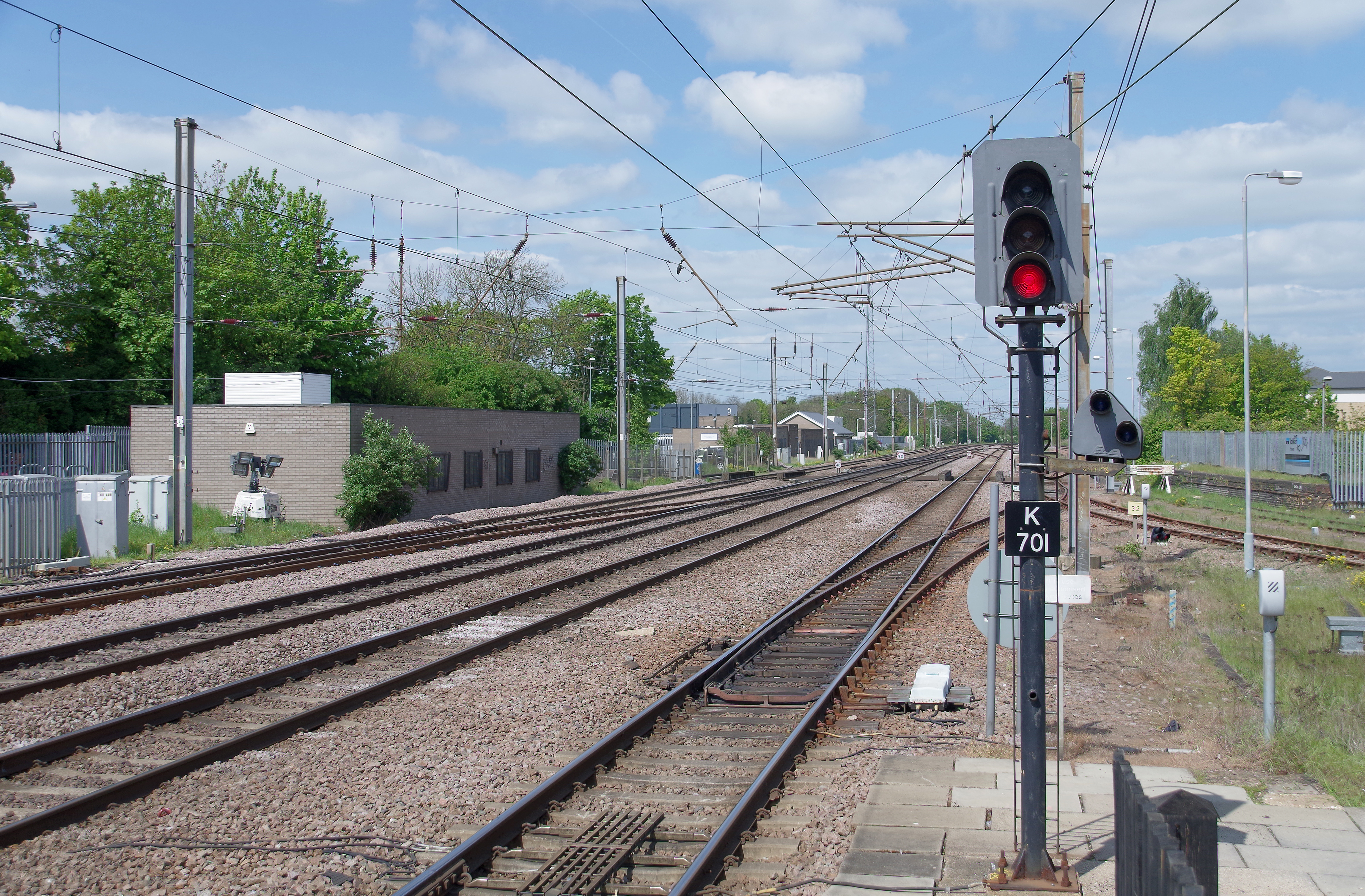 Hitchin railway station MMB 02