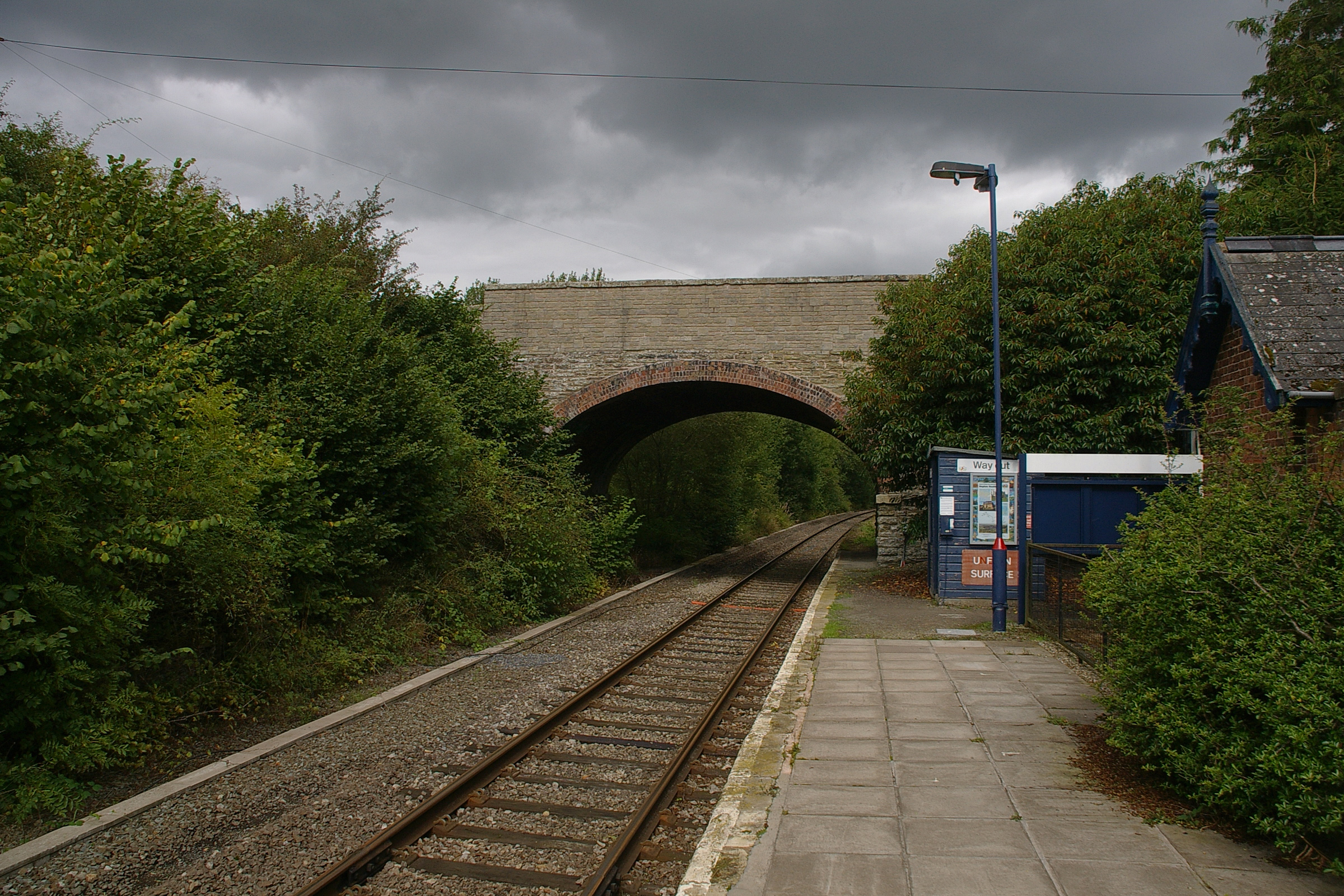 Hopton Heath railway station MMB 03