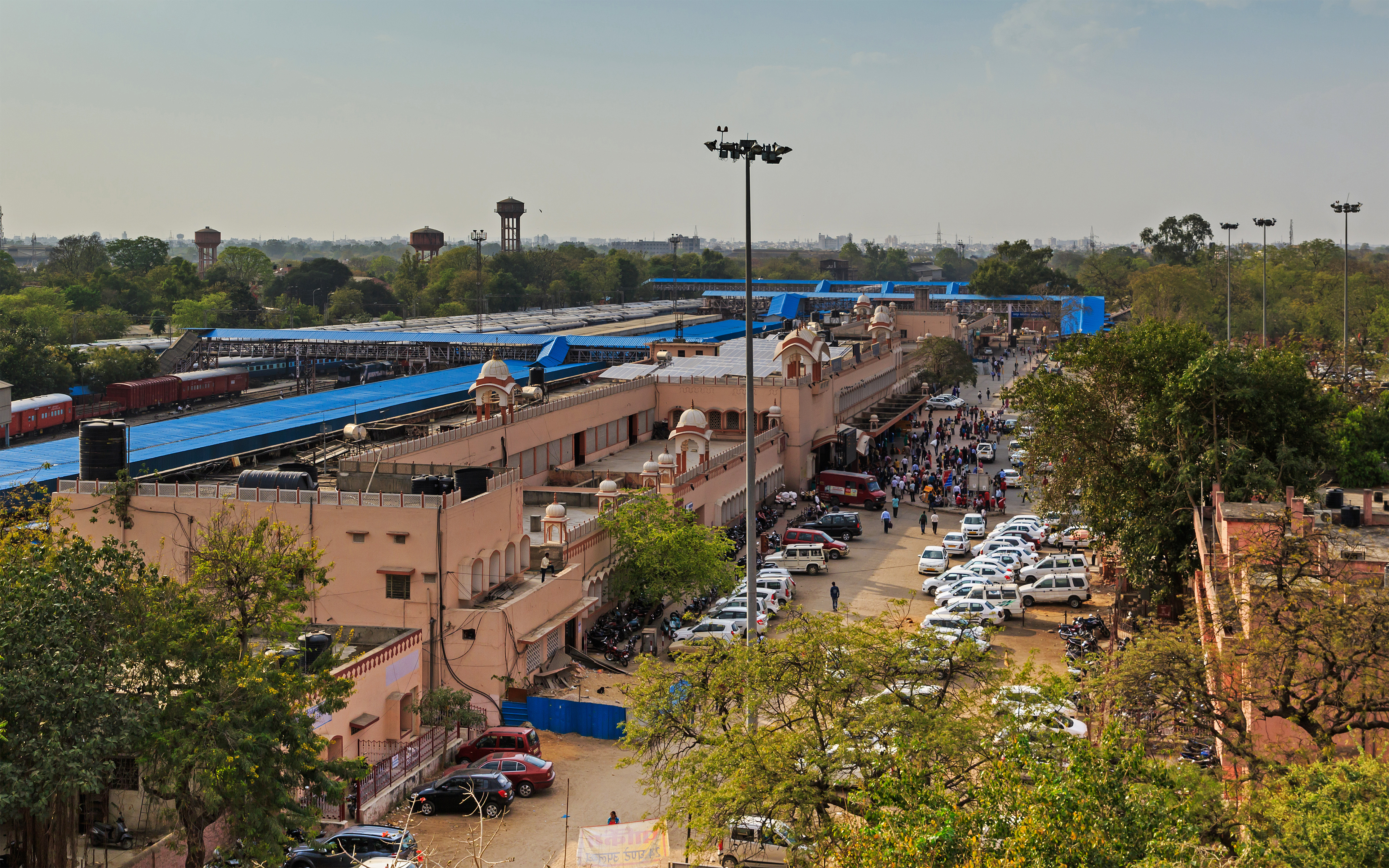 Jaipur 03-2016 32 Jaipur railway station