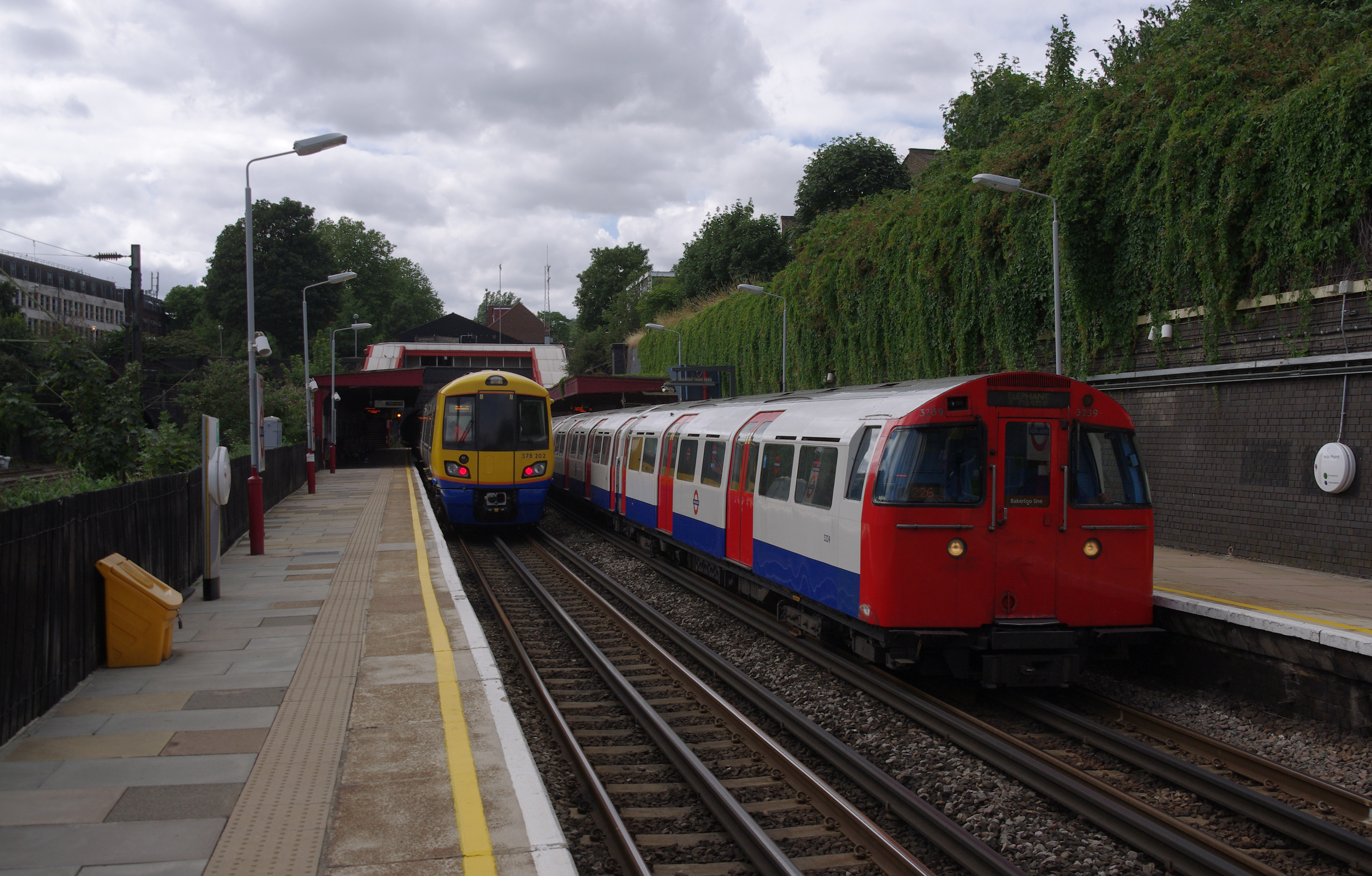 Kensal Green station MMB 07 378202 1972 Stock