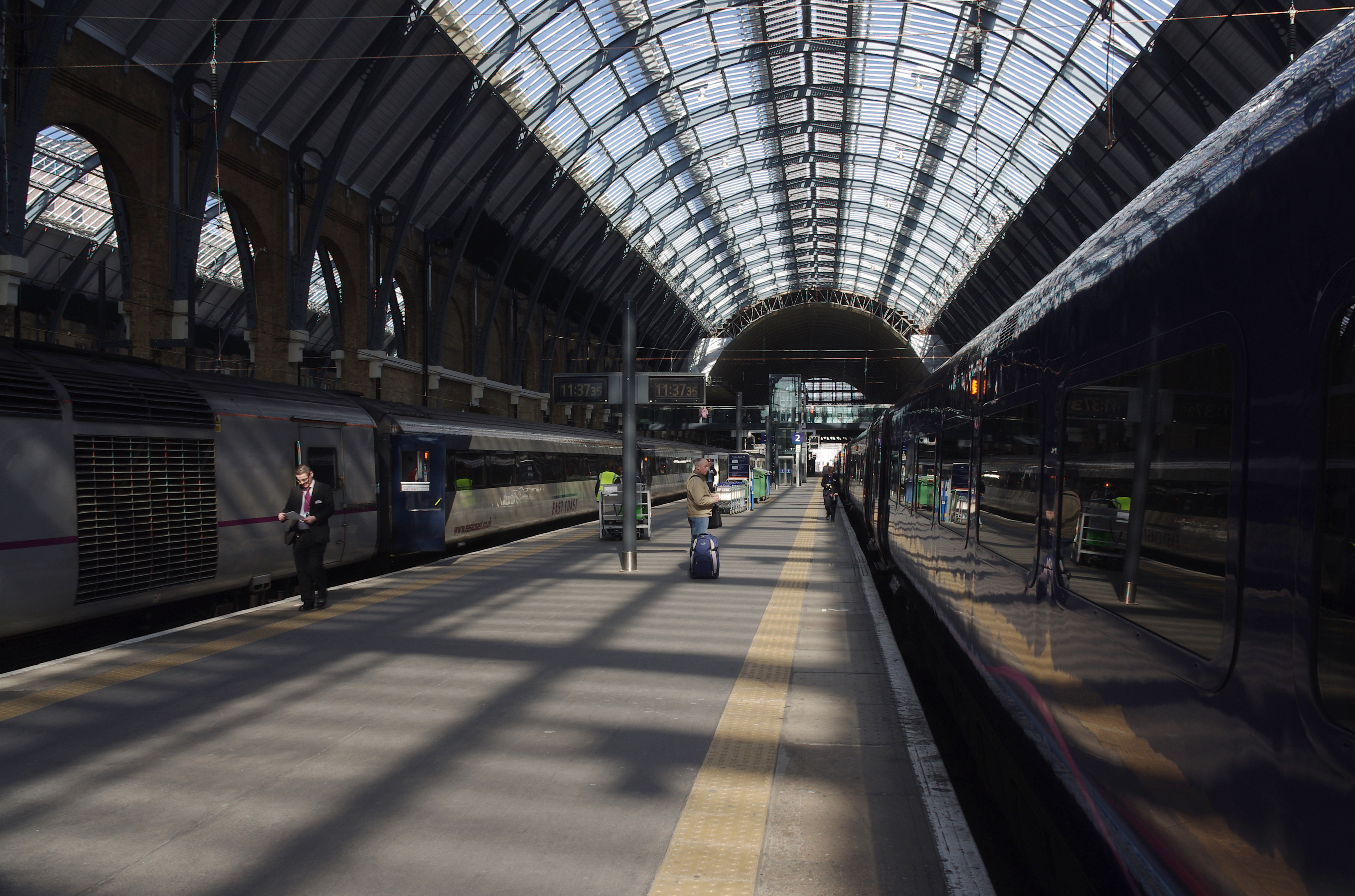 King's Cross railway station MMB 39 43296 180113