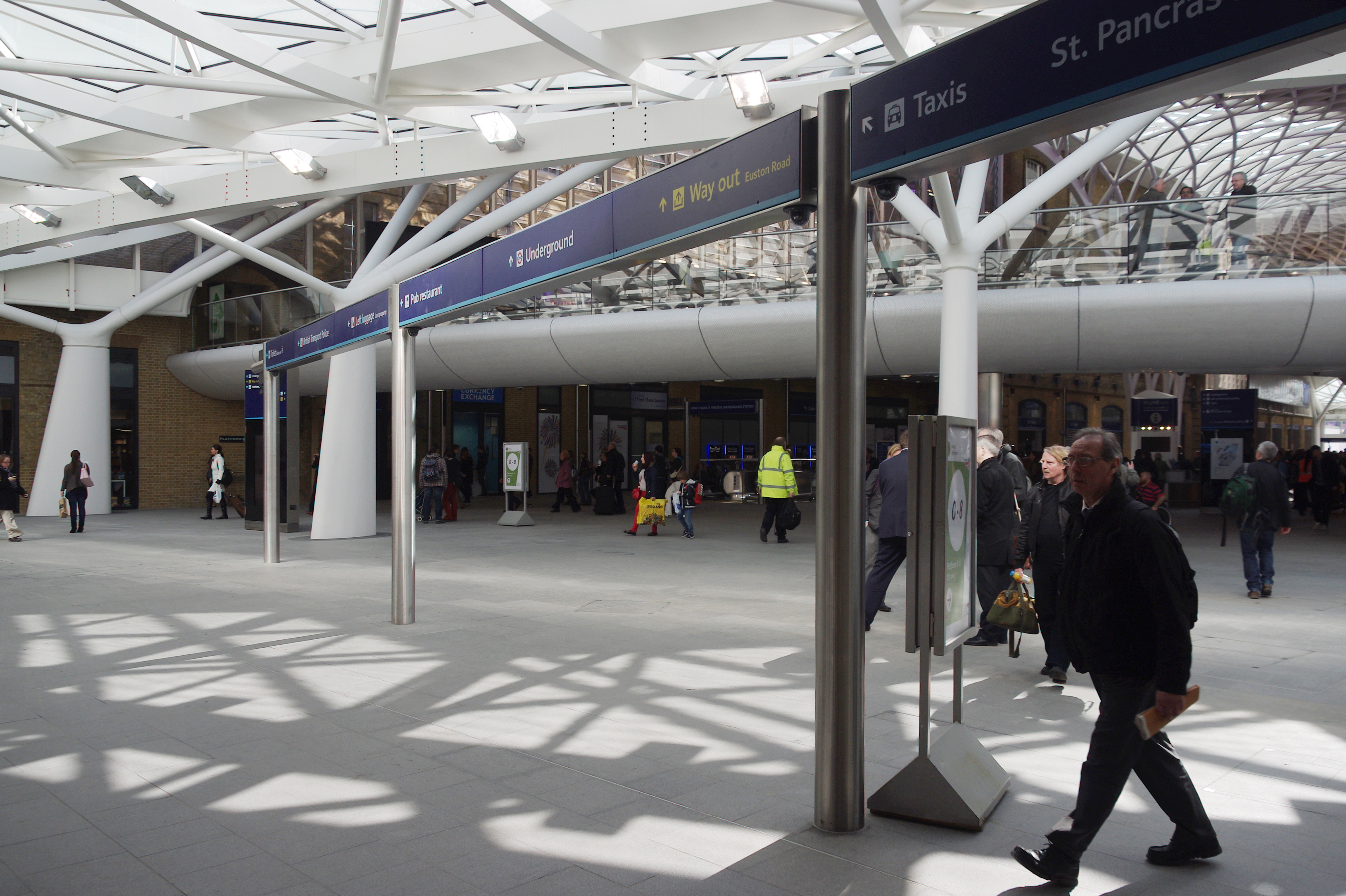 King's Cross railway station MMB 60