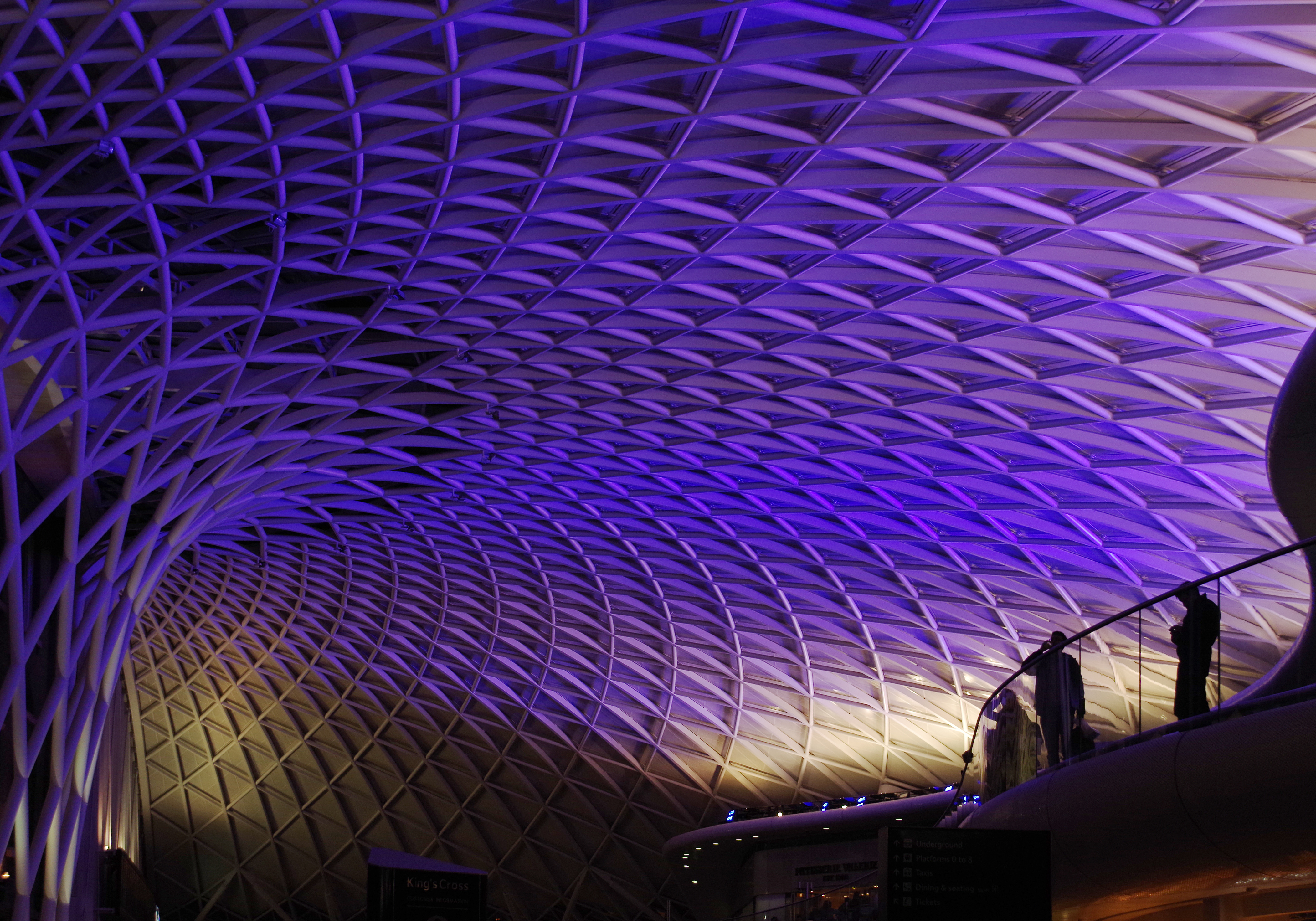 King's Cross railway station MMB D2