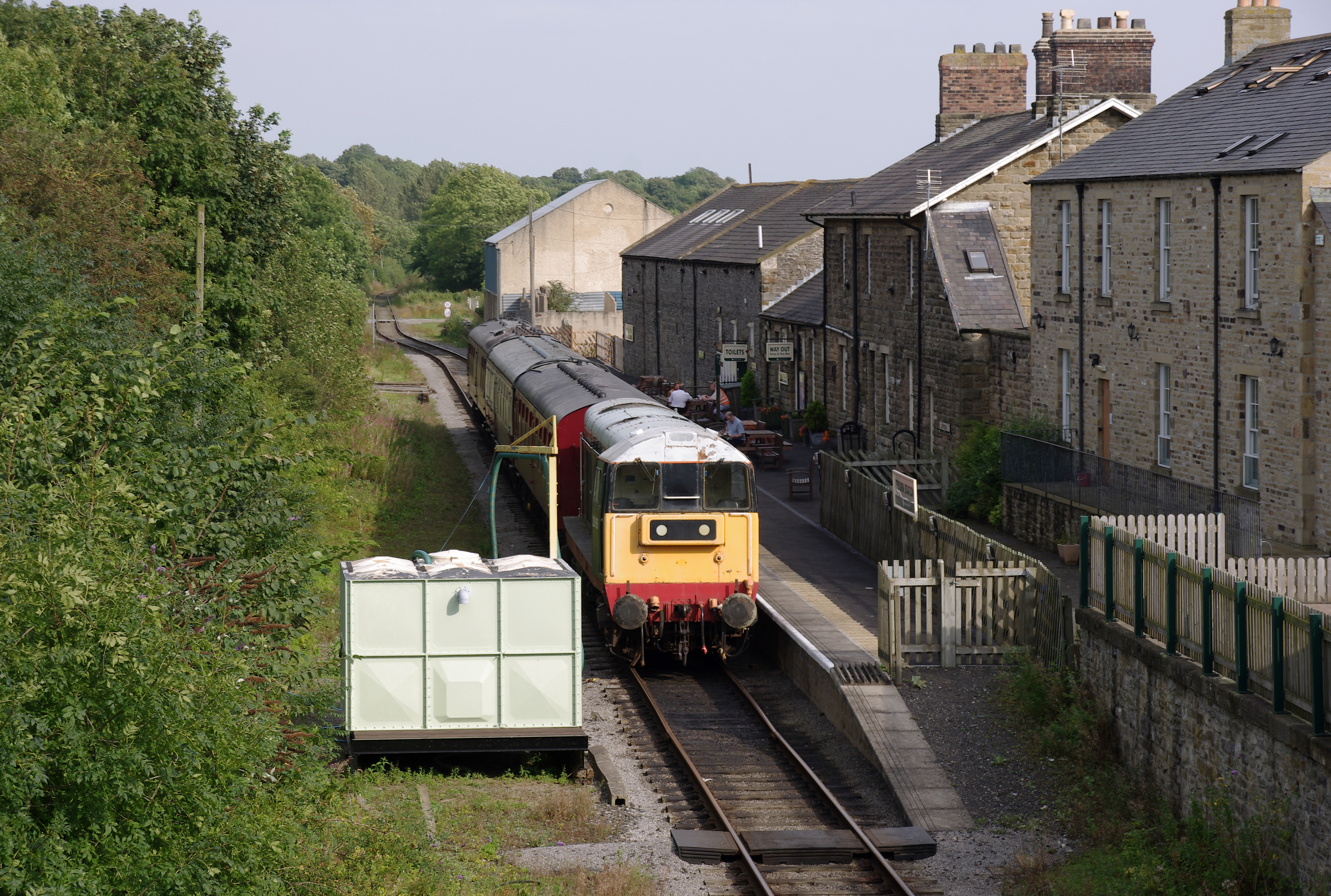 Leyburn railway station MMB 10 20166