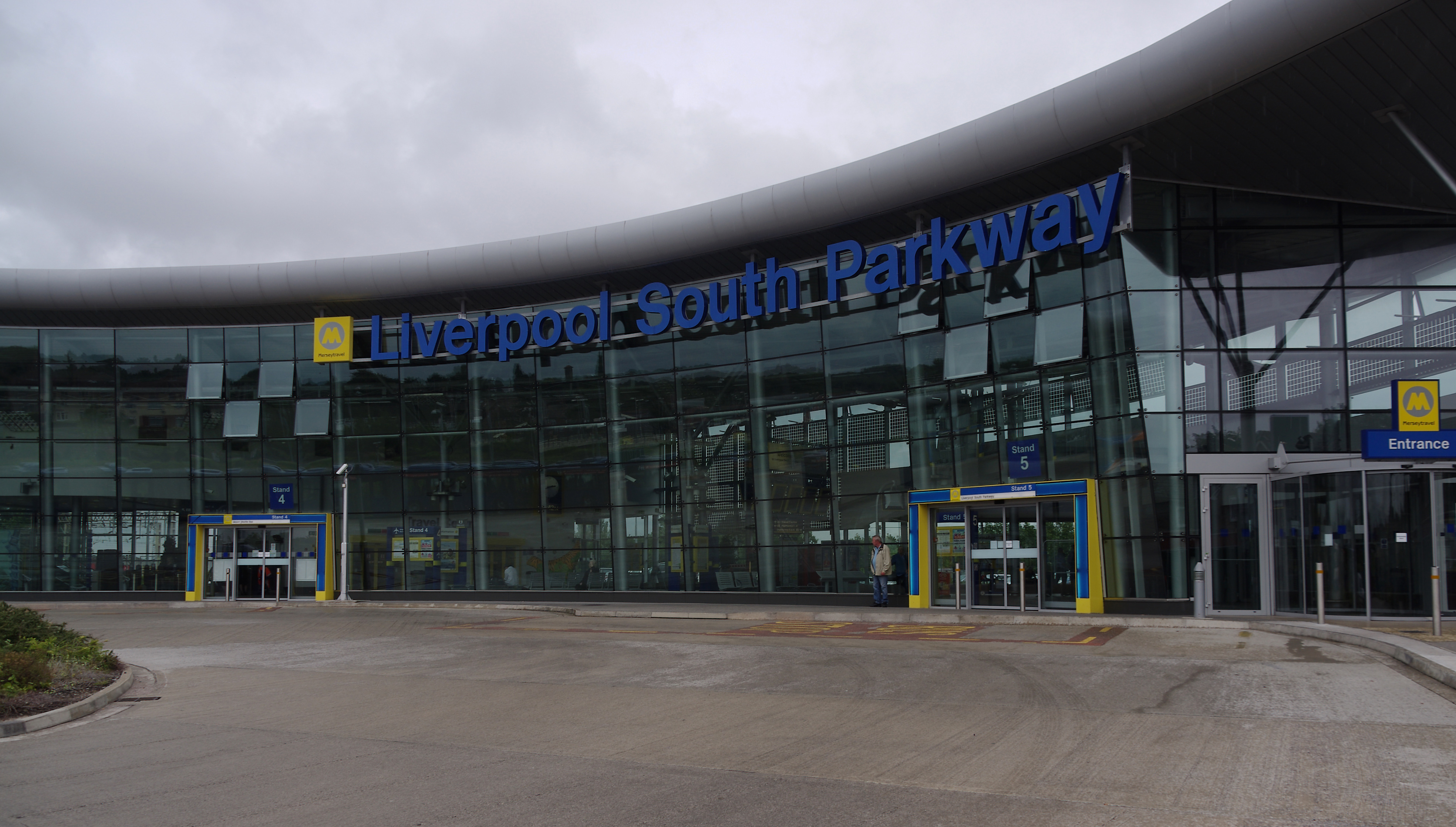 Liverpool South Parkway railway station MMB 21
