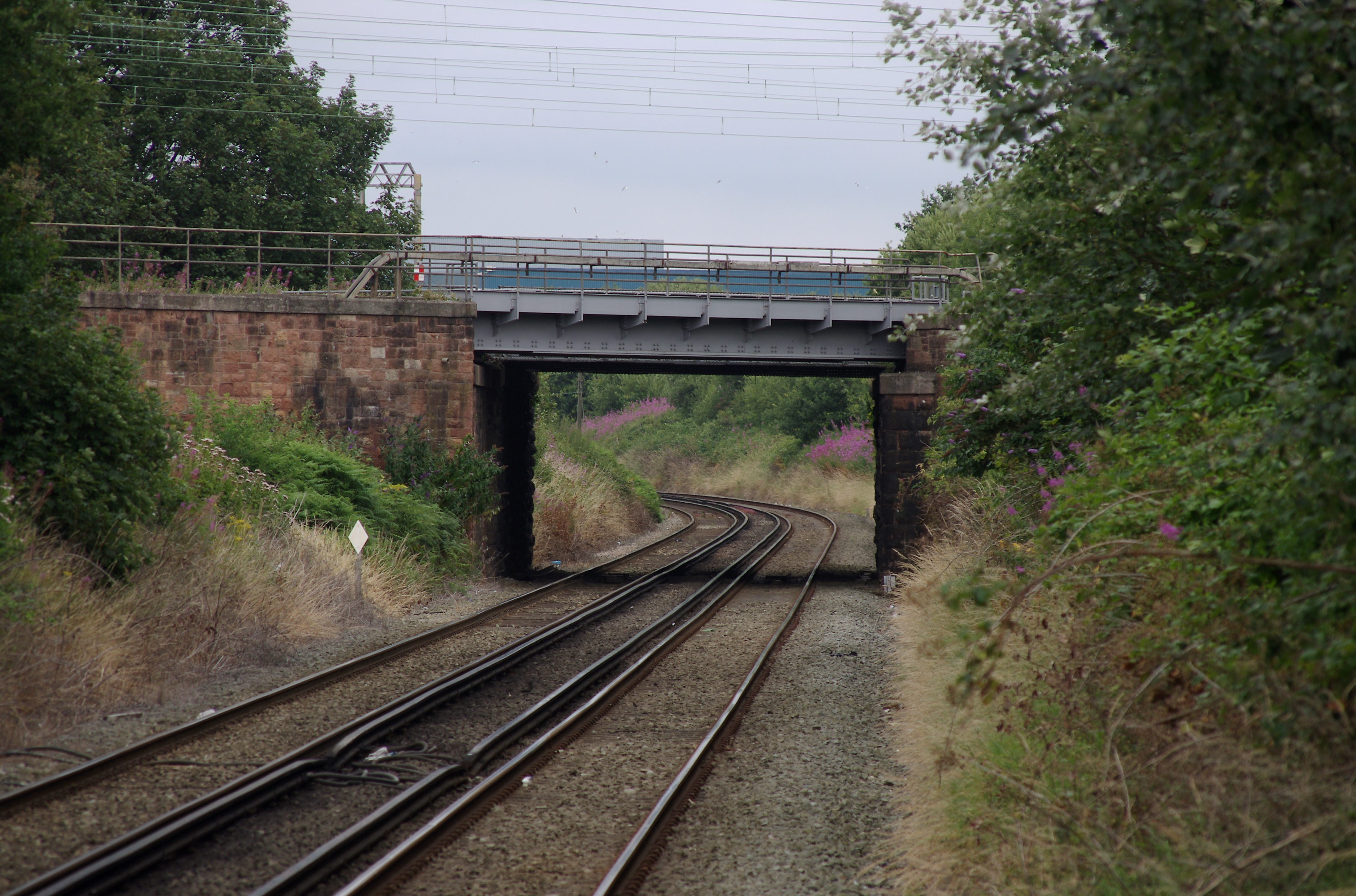 Liverpool South Parkway railway station MMB 29