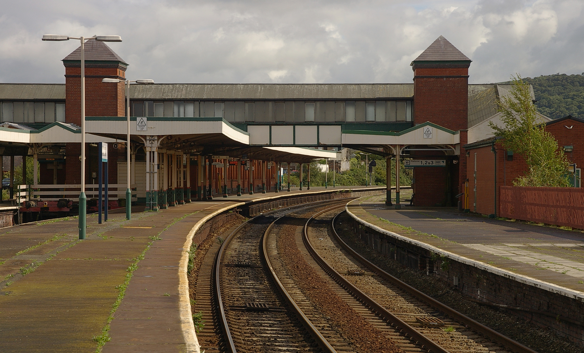 Llandudno Junction railway station MMB 05