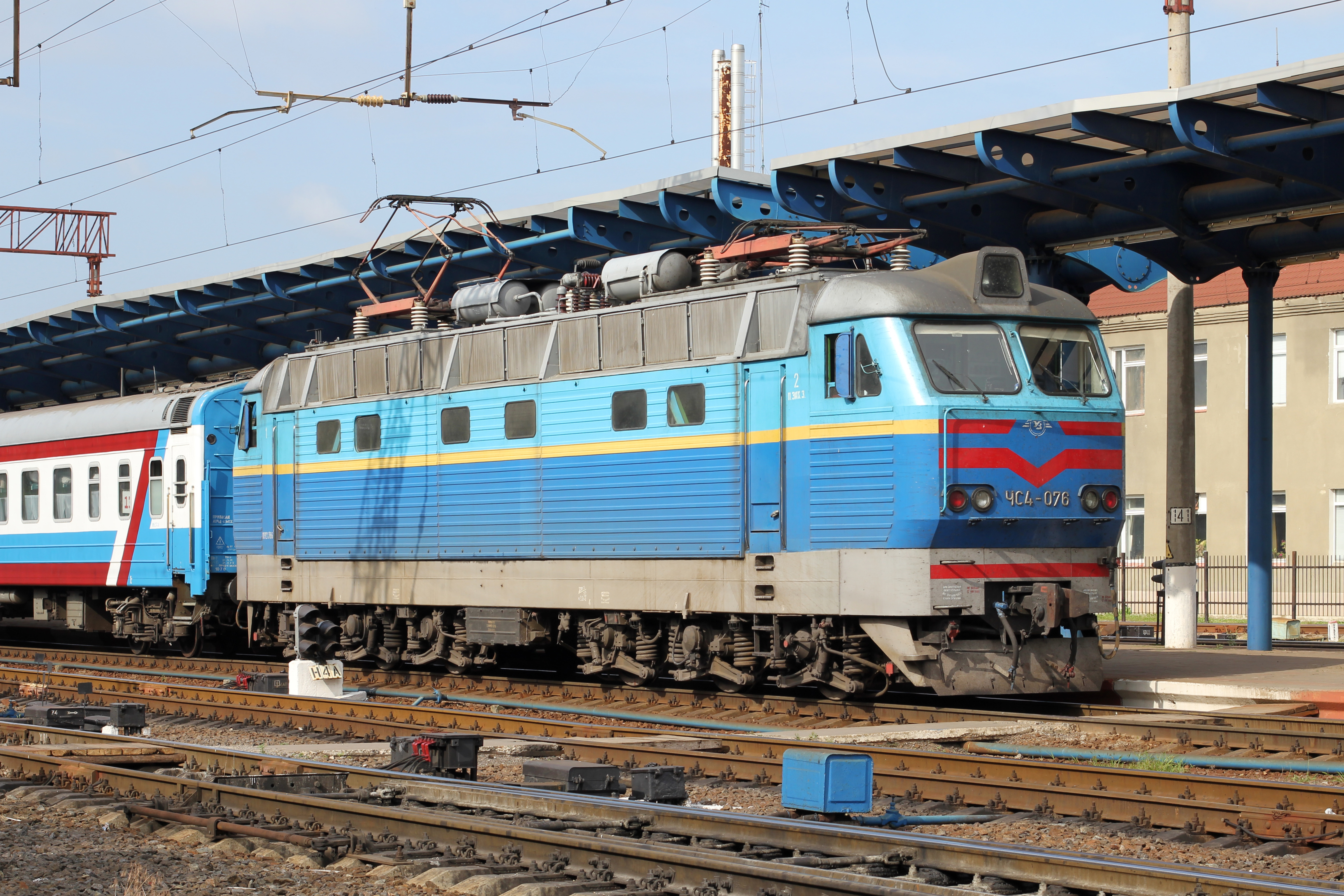 Locomotive ChS4-076 2013 G1