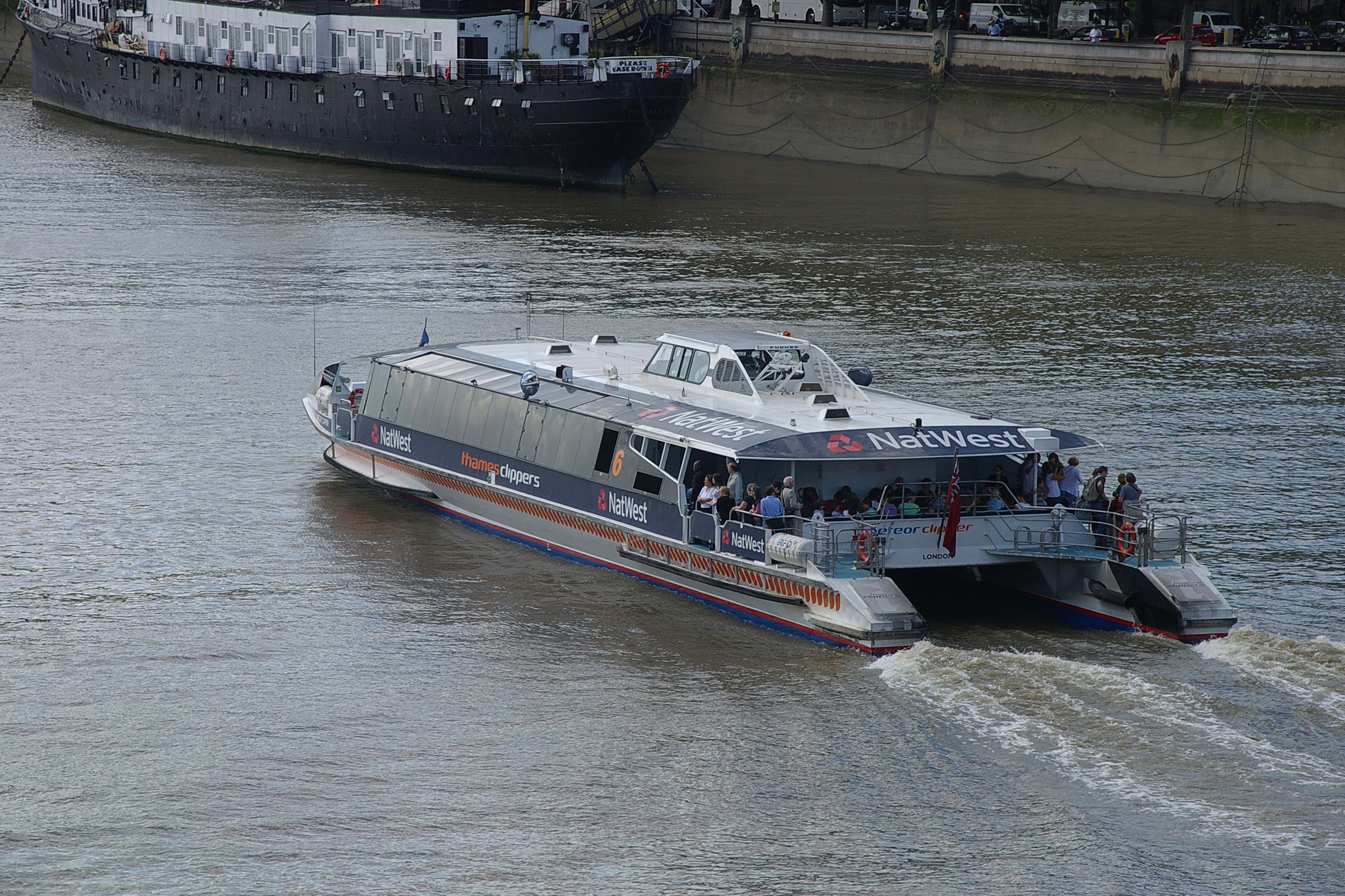 London MMB 12 River Thames