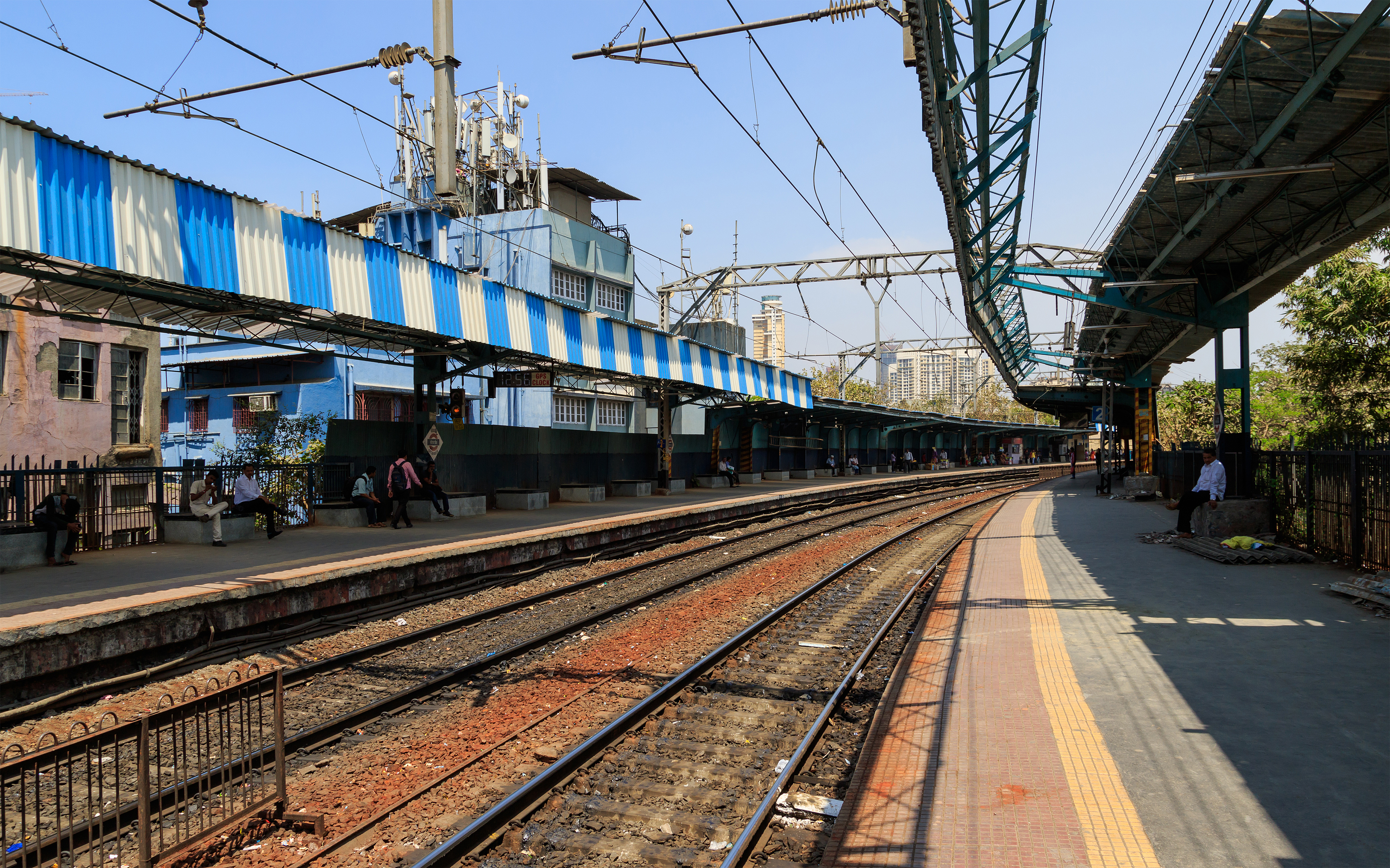 Mumbai 03-2016 58 Cotton Green station