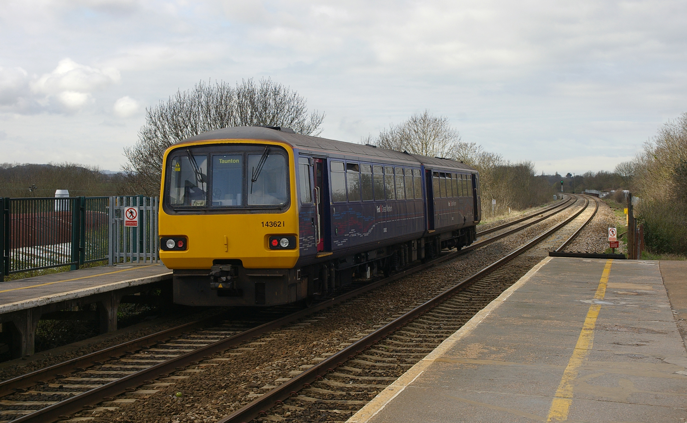 Nailsea and Backwell railway station MMB 33 143621