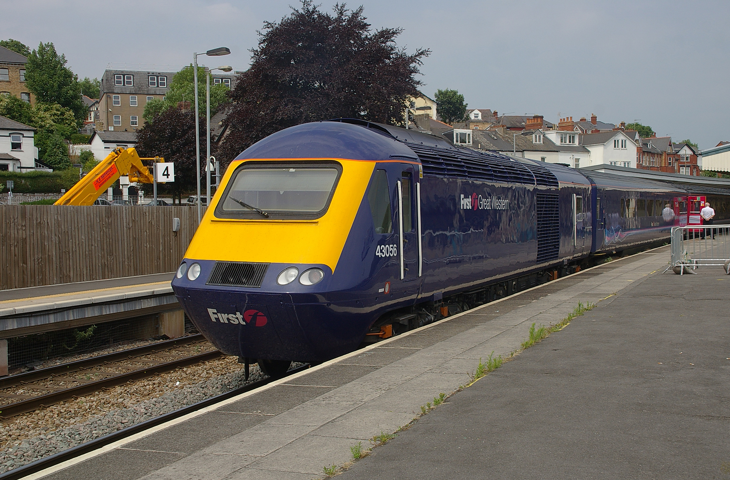 Newport railway station MMB 16 43056
