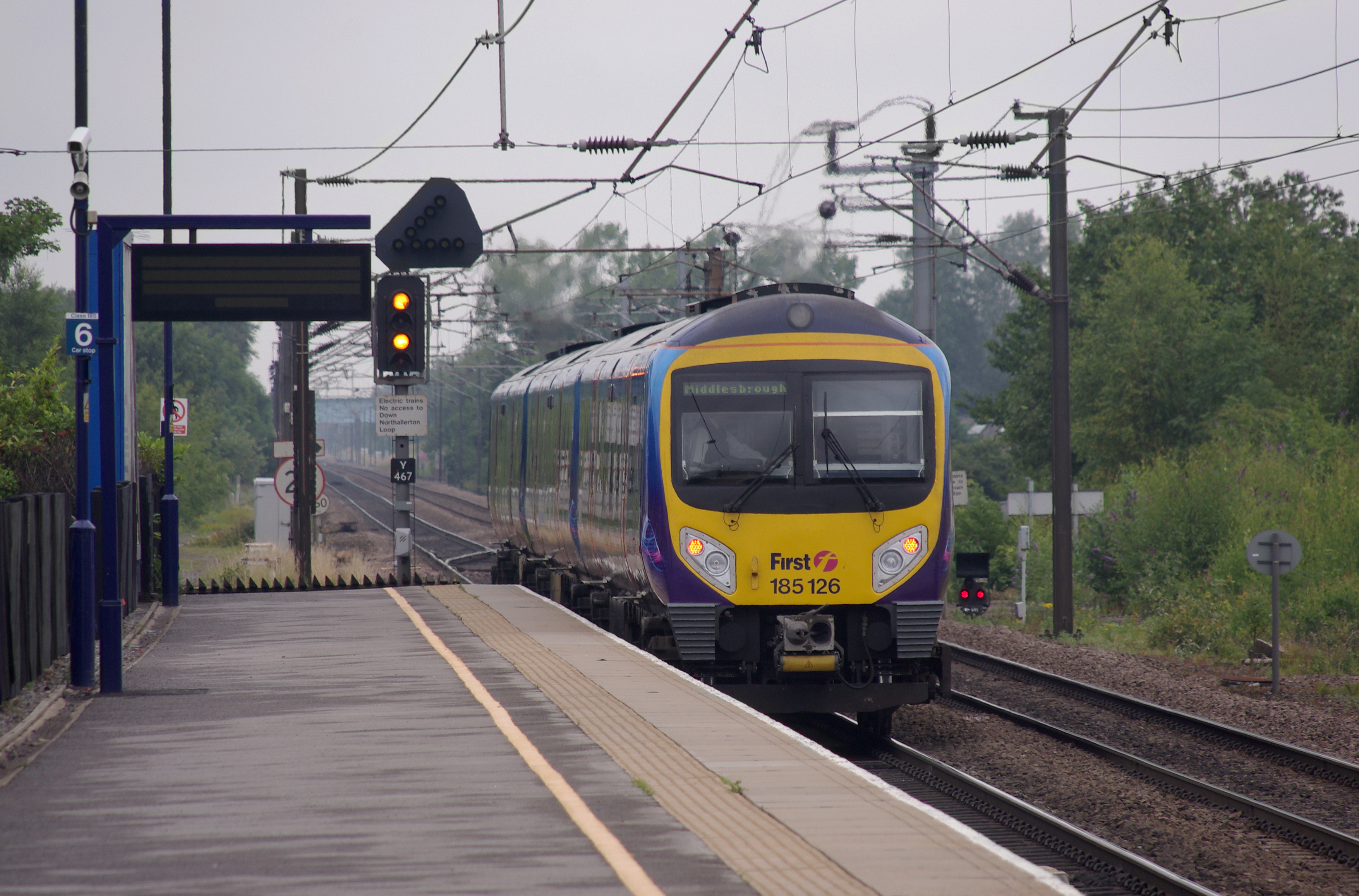 Northallerton railway station MMB 03 185126