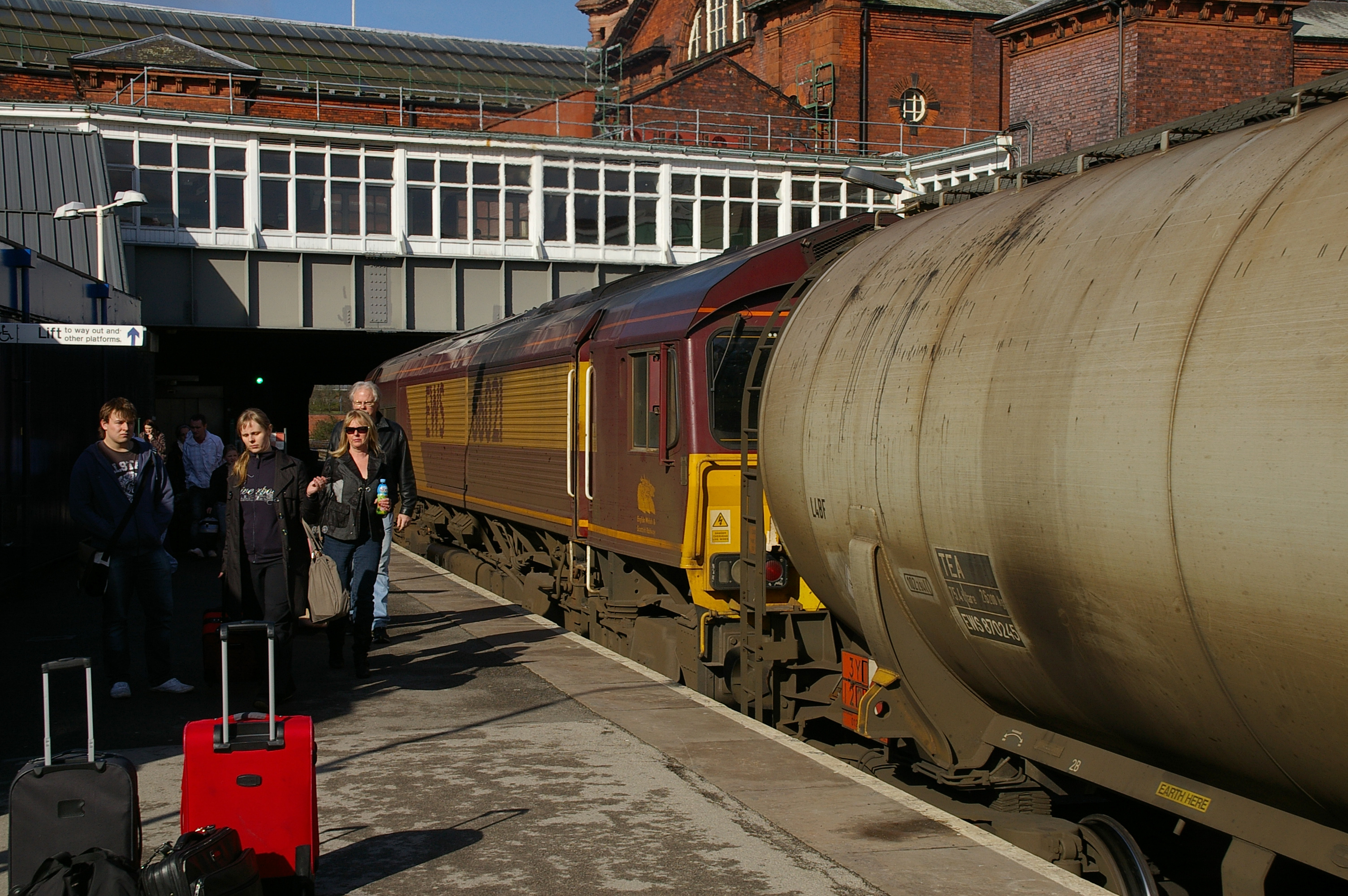 Nottingham railway station MMB 24 66021