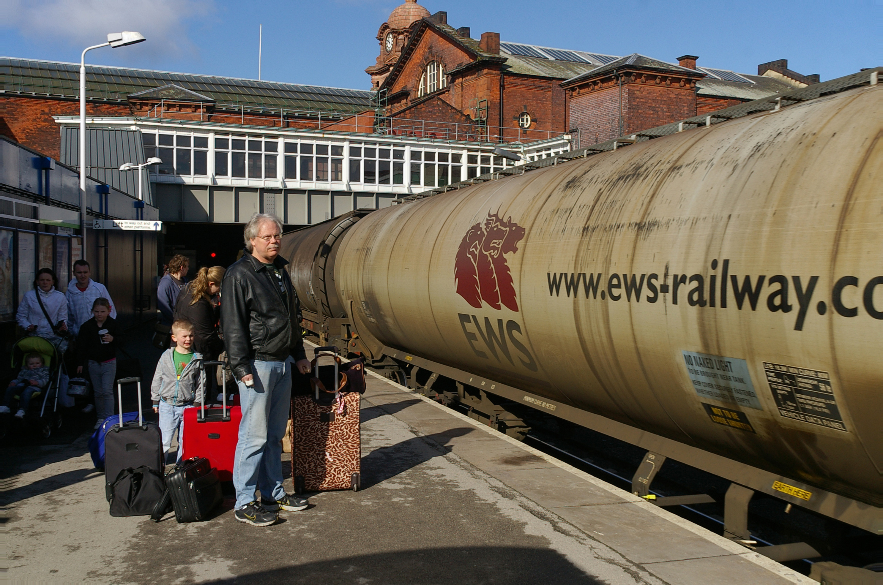 Nottingham railway station MMB 25