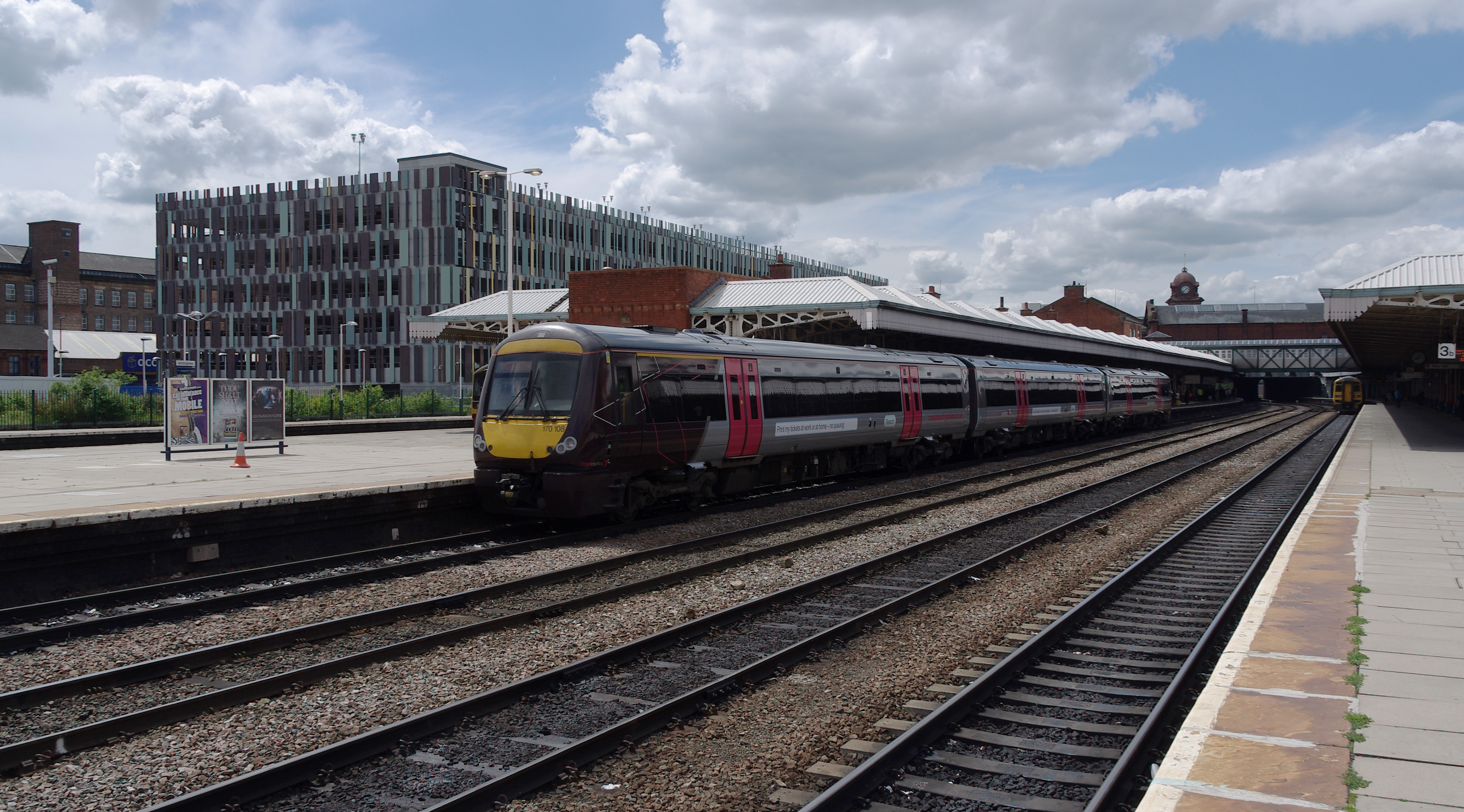 Nottingham railway station MMB 76 170108 158796